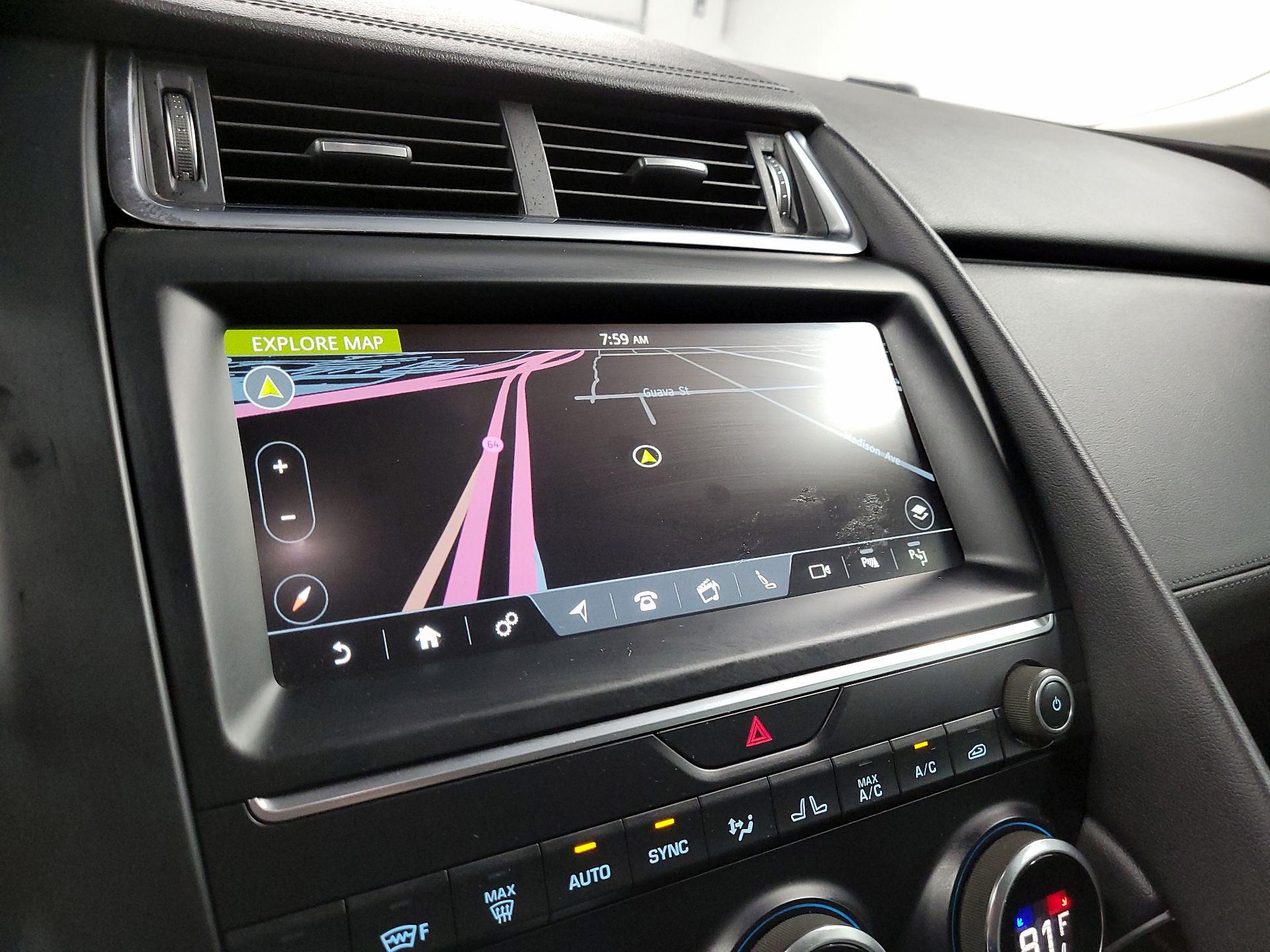 Thumbnail: 2018 Jaguar E-Pace - 12