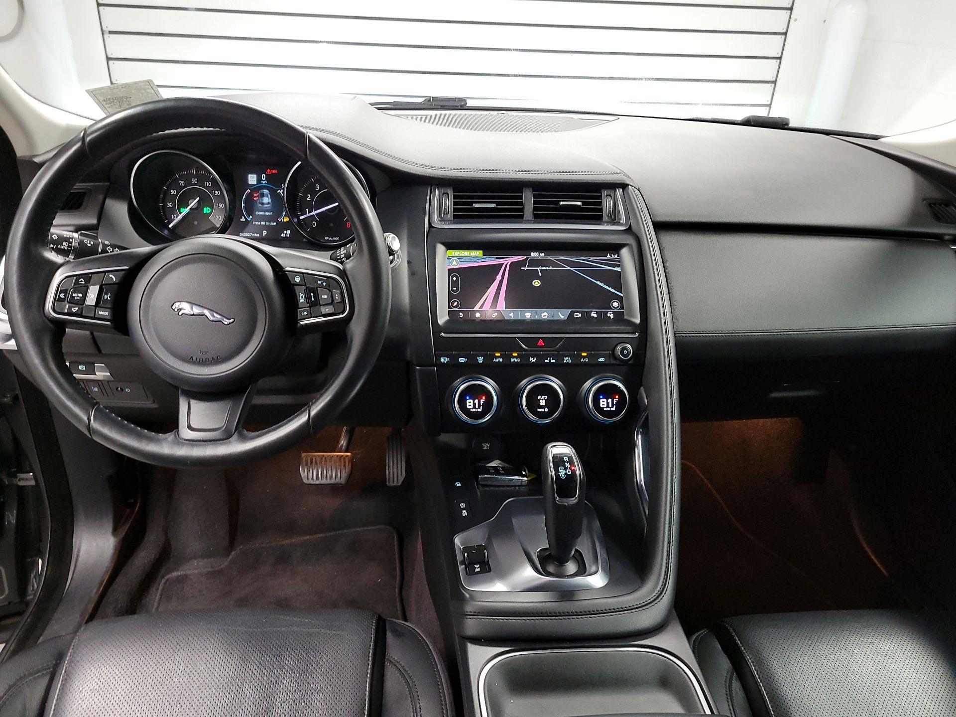 Thumbnail: 2018 Jaguar E-Pace - 8