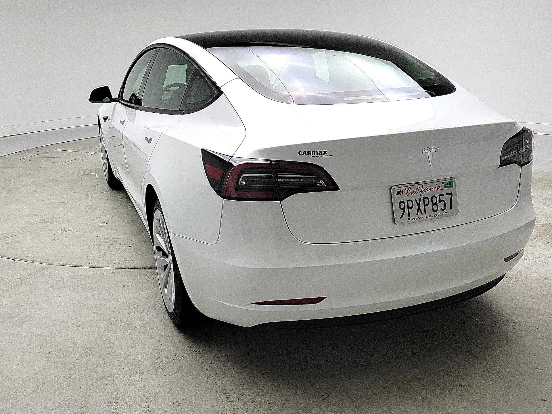 Thumbnail: 2023 Tesla Model 3 - 7