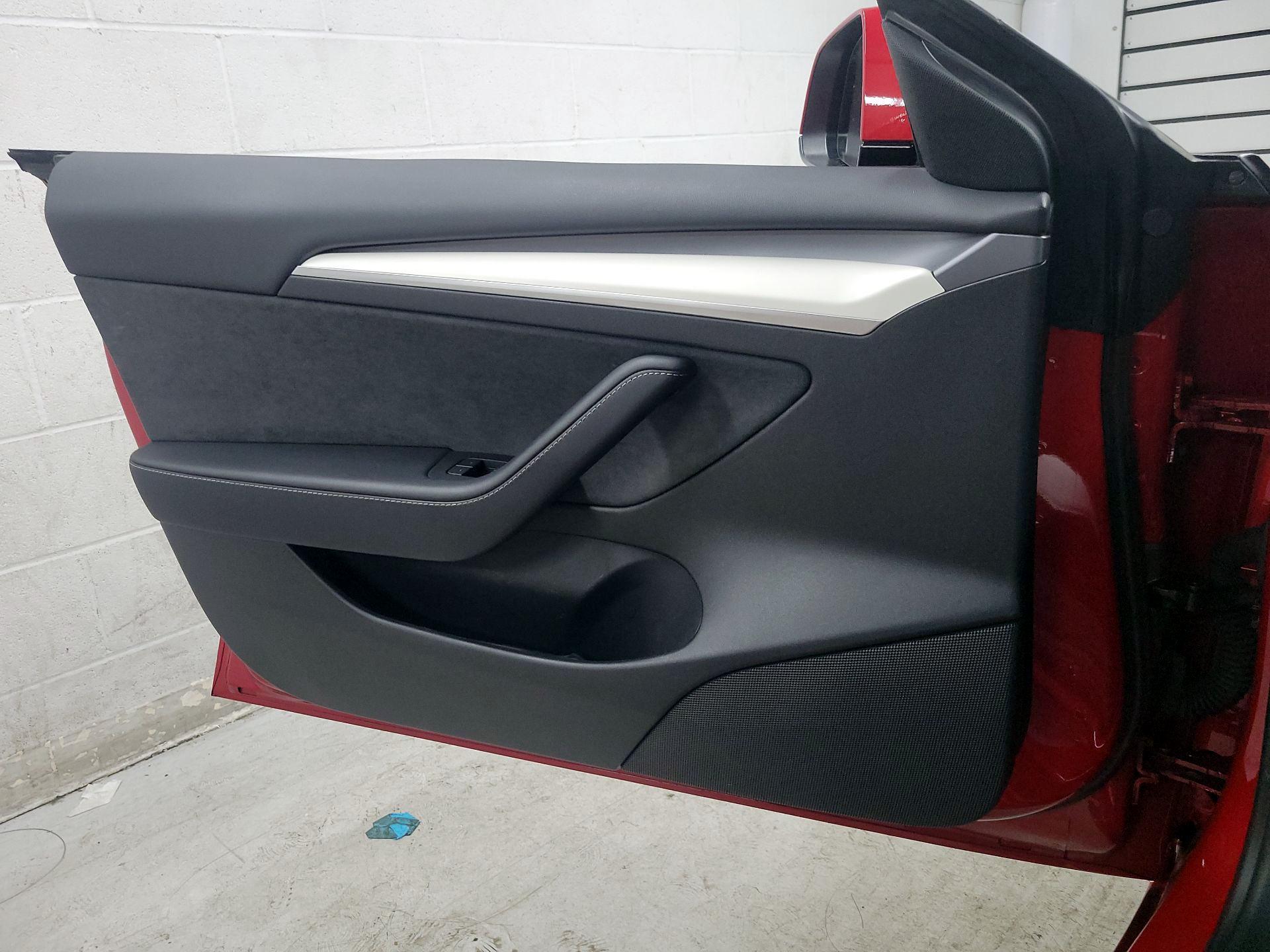 Thumbnail: 2022 Tesla Model 3 - 10