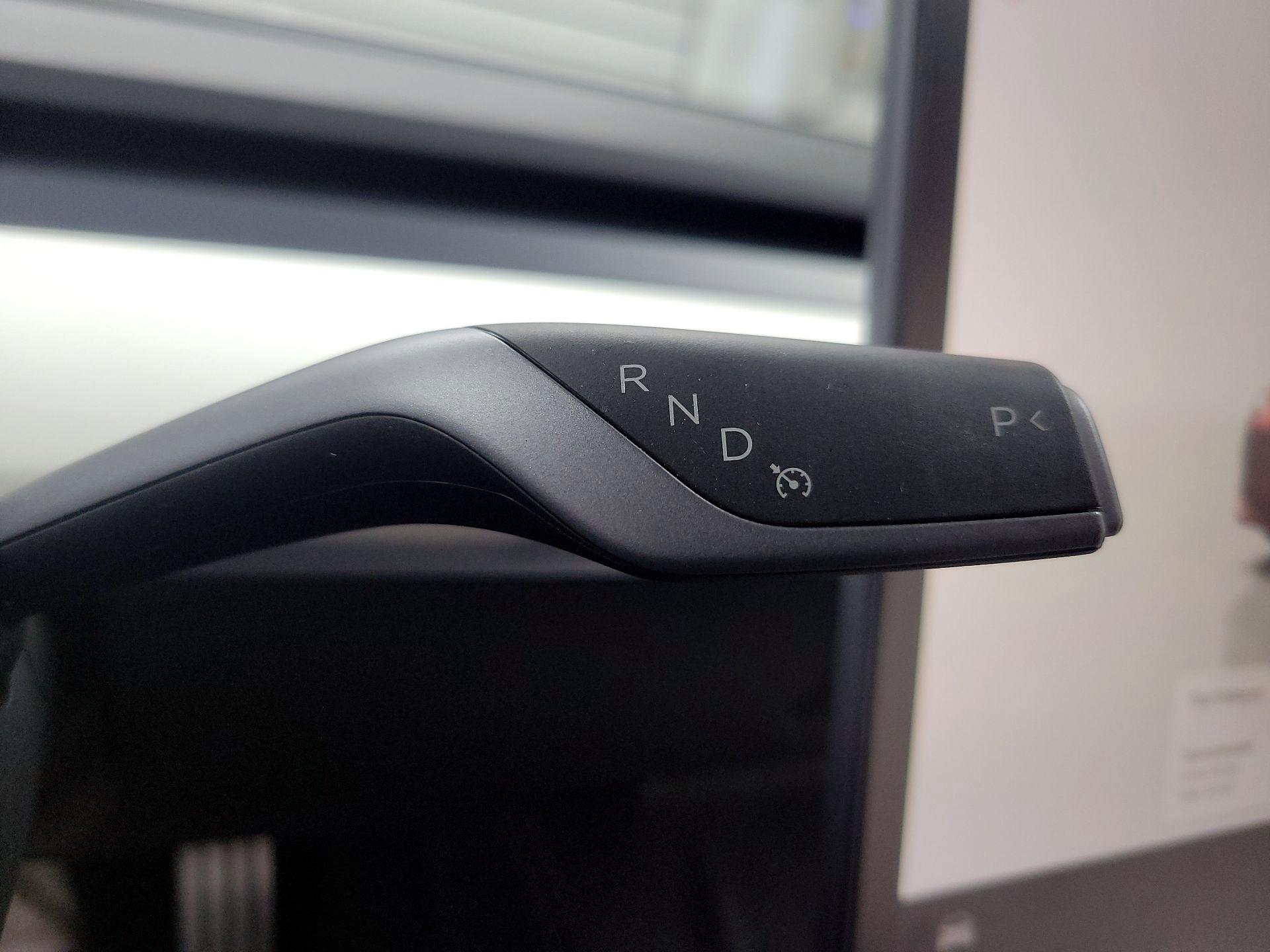 Thumbnail: 2022 Tesla Model 3 - 14