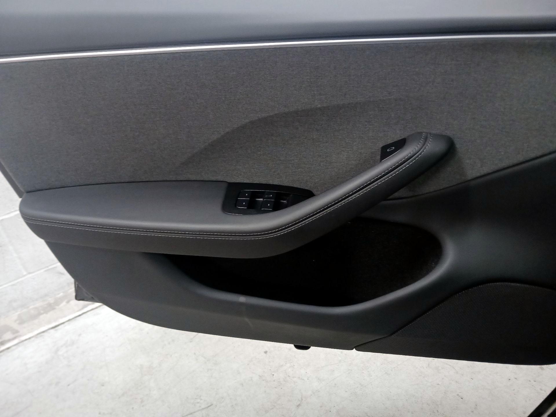 Thumbnail: 2025 Tesla Model 3 - 10