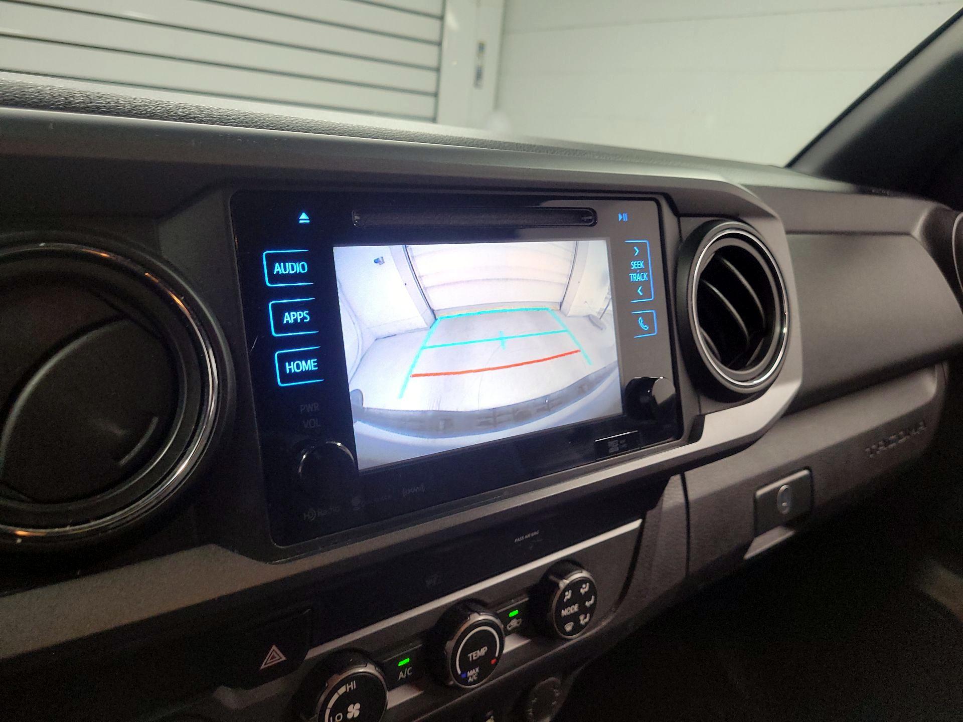 Thumbnail: 2019 Toyota Tacoma - 11