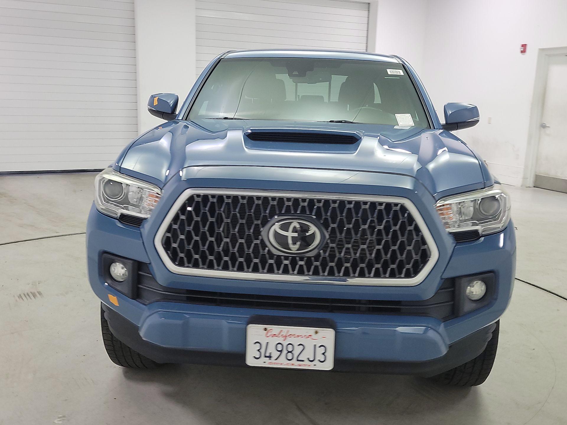 Thumbnail: 2019 Toyota Tacoma - 2