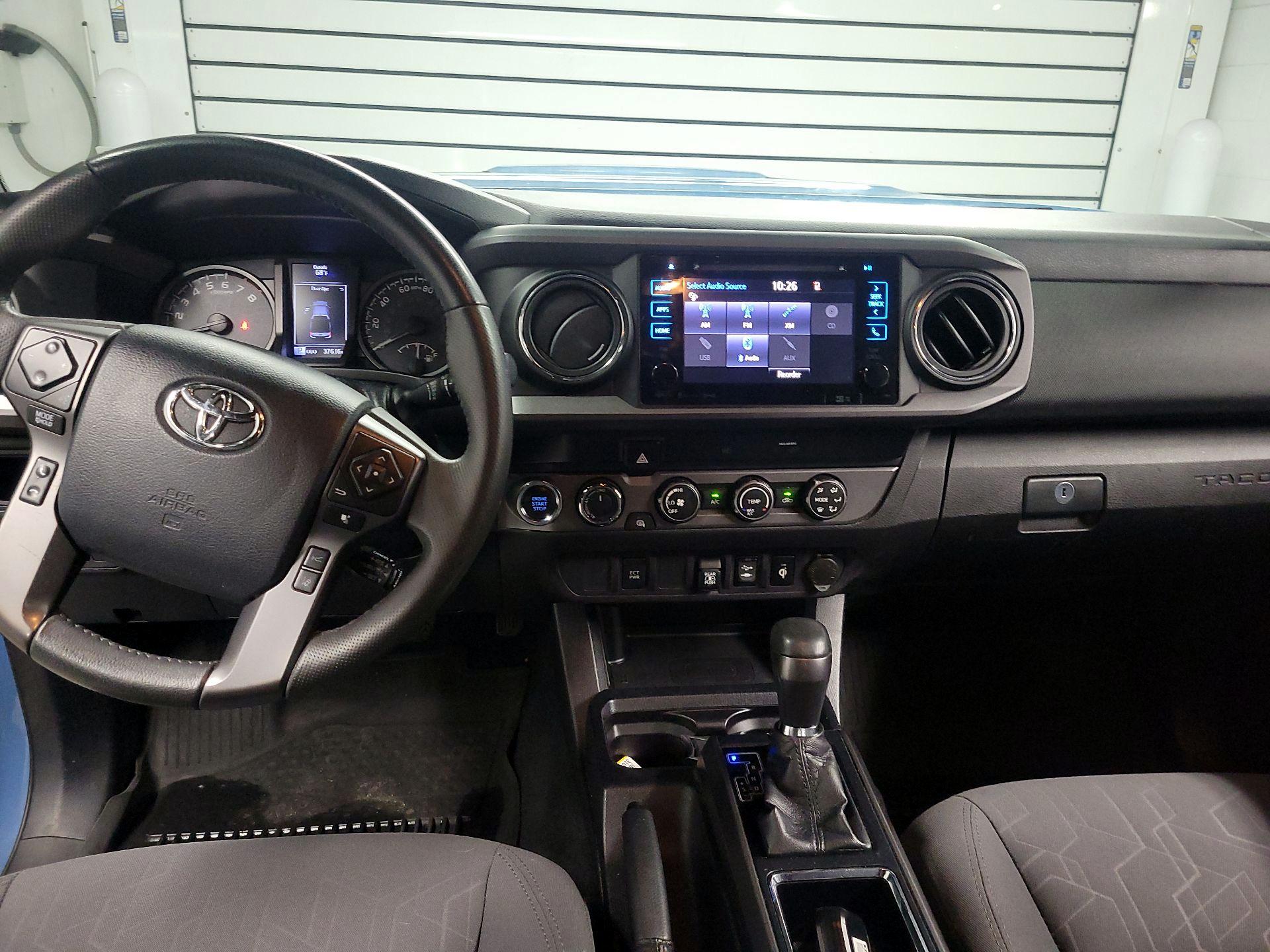 Thumbnail: 2019 Toyota Tacoma - 8