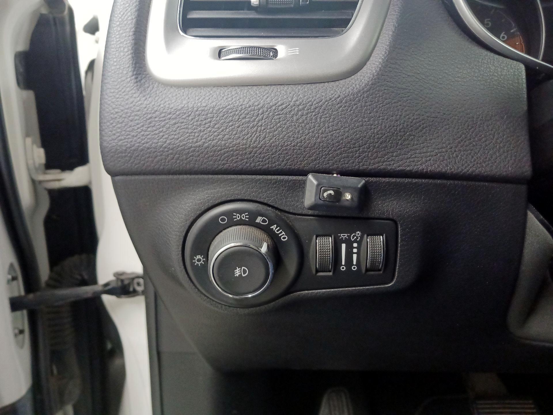 Thumbnail: 2018 Jeep Compass - 11