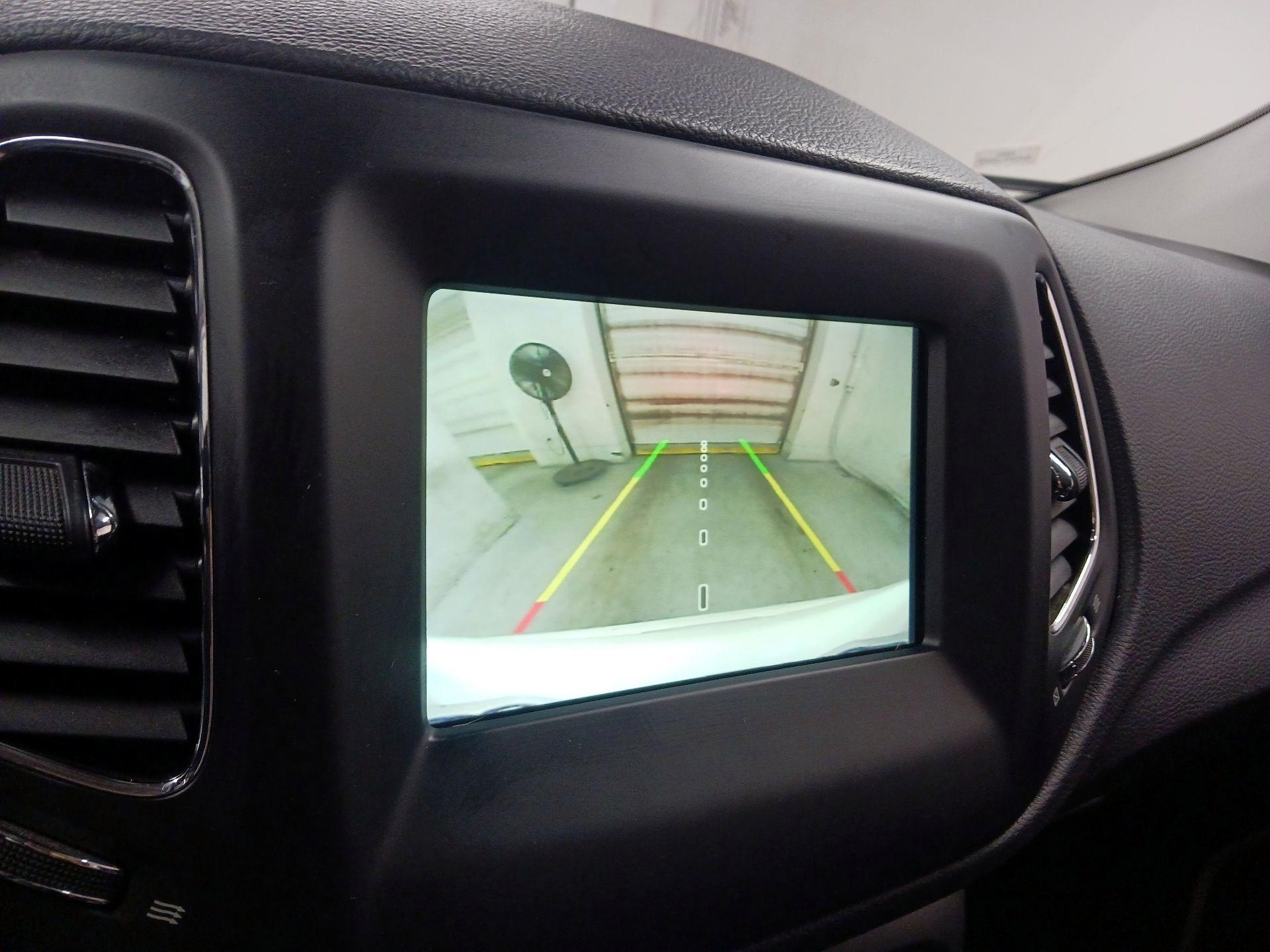 Thumbnail: 2018 Jeep Compass - 12