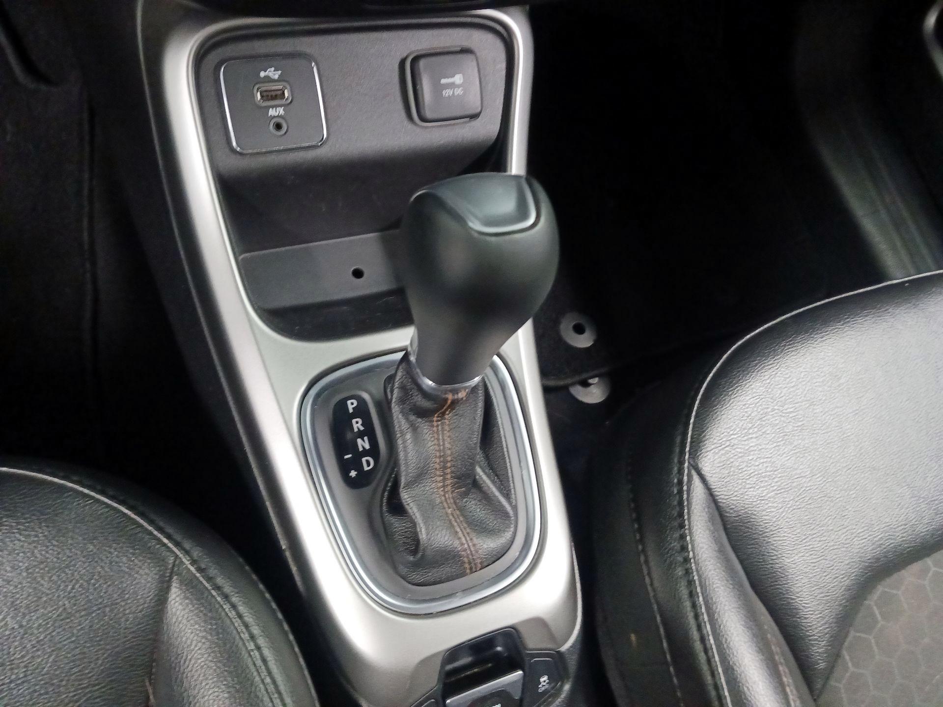 Thumbnail: 2018 Jeep Compass - 15