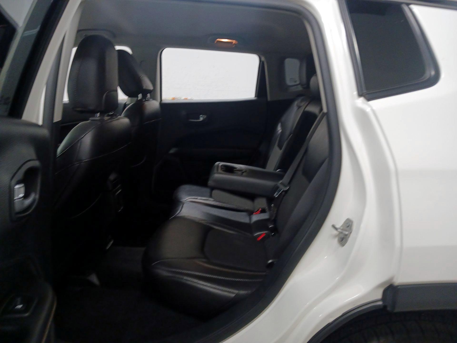 Thumbnail: 2018 Jeep Compass - 17