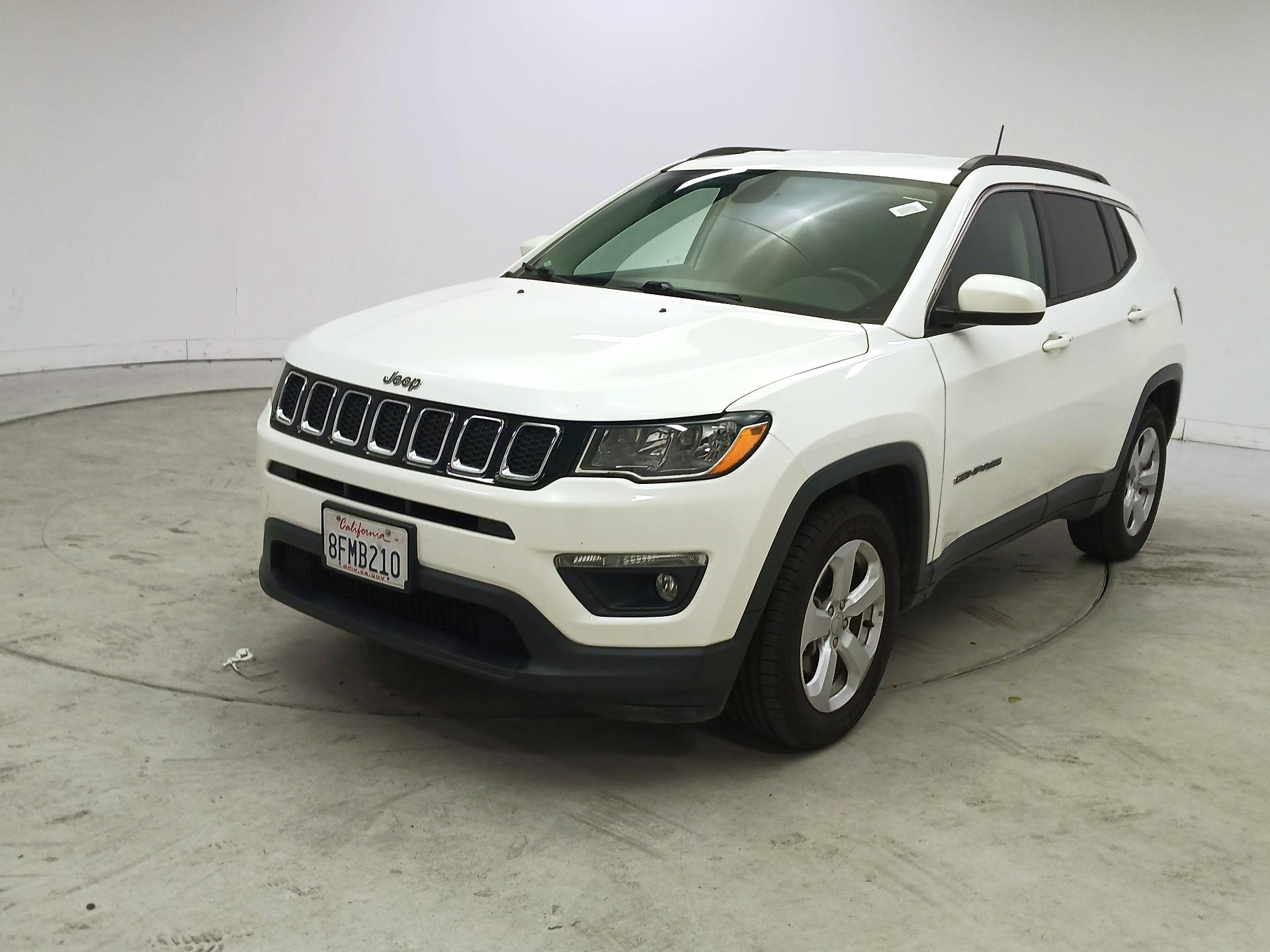 Thumbnail: 2018 Jeep Compass - 3