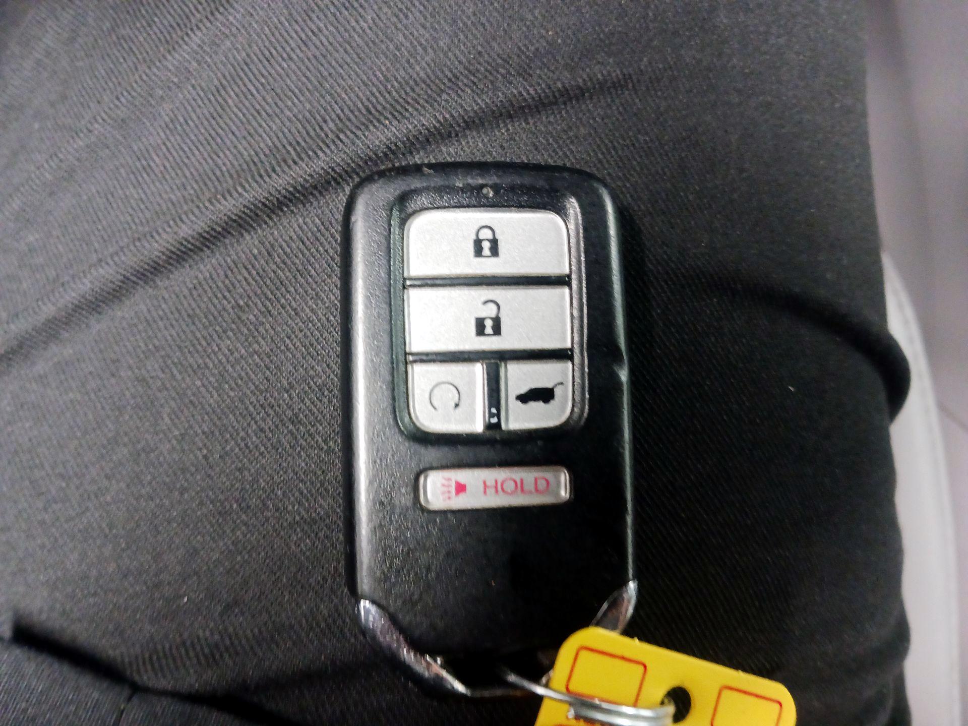 Thumbnail: 2021 Honda Pilot - 16