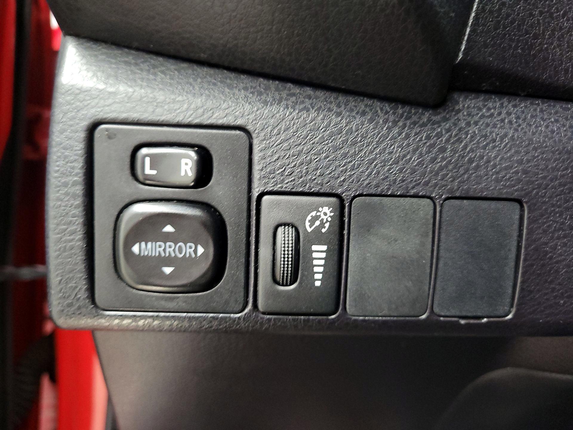 Thumbnail: 2016 Toyota Corolla - 11