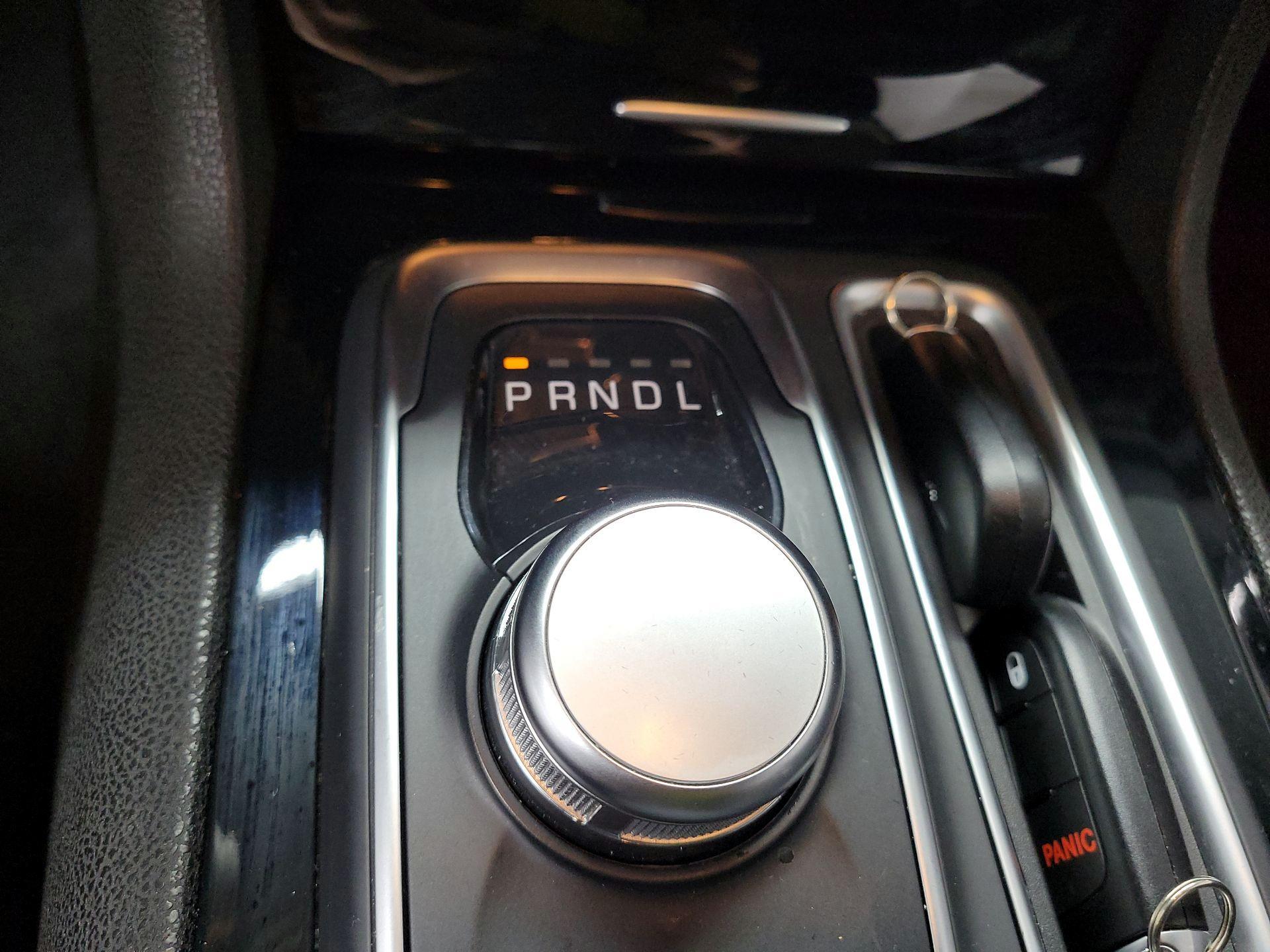 Thumbnail: 2023 Chrysler 300 - 16