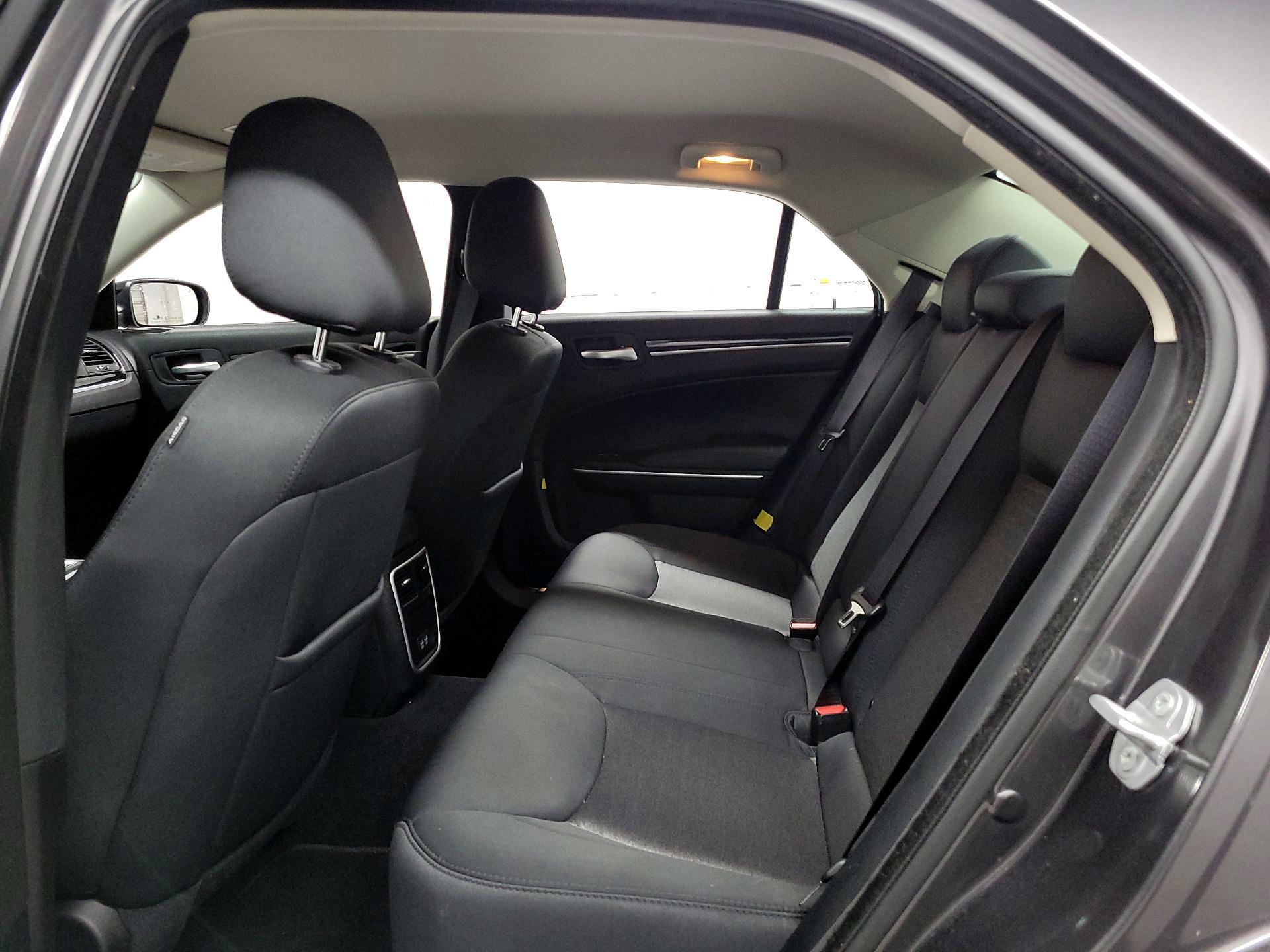 Thumbnail: 2023 Chrysler 300 - 17