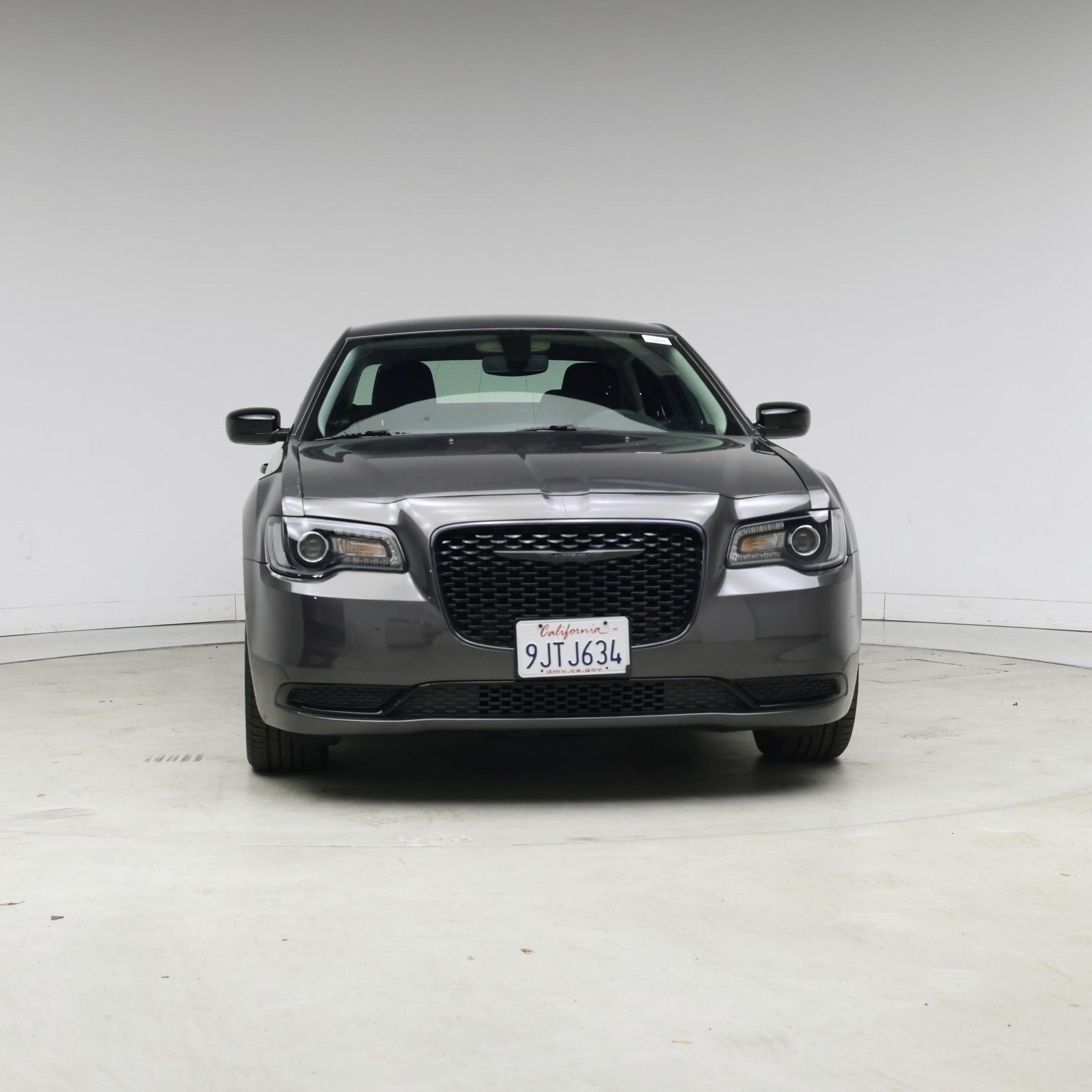 Thumbnail: 2023 Chrysler 300 - 5