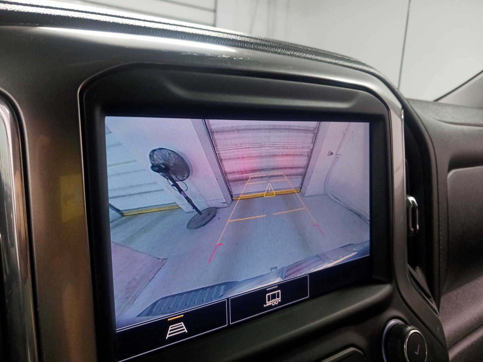 Thumbnail: 2021 Chevrolet Silverado 1500 - 14