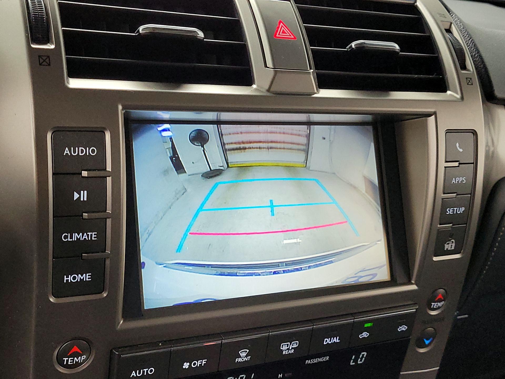 Thumbnail: 2015 Lexus GX - 11