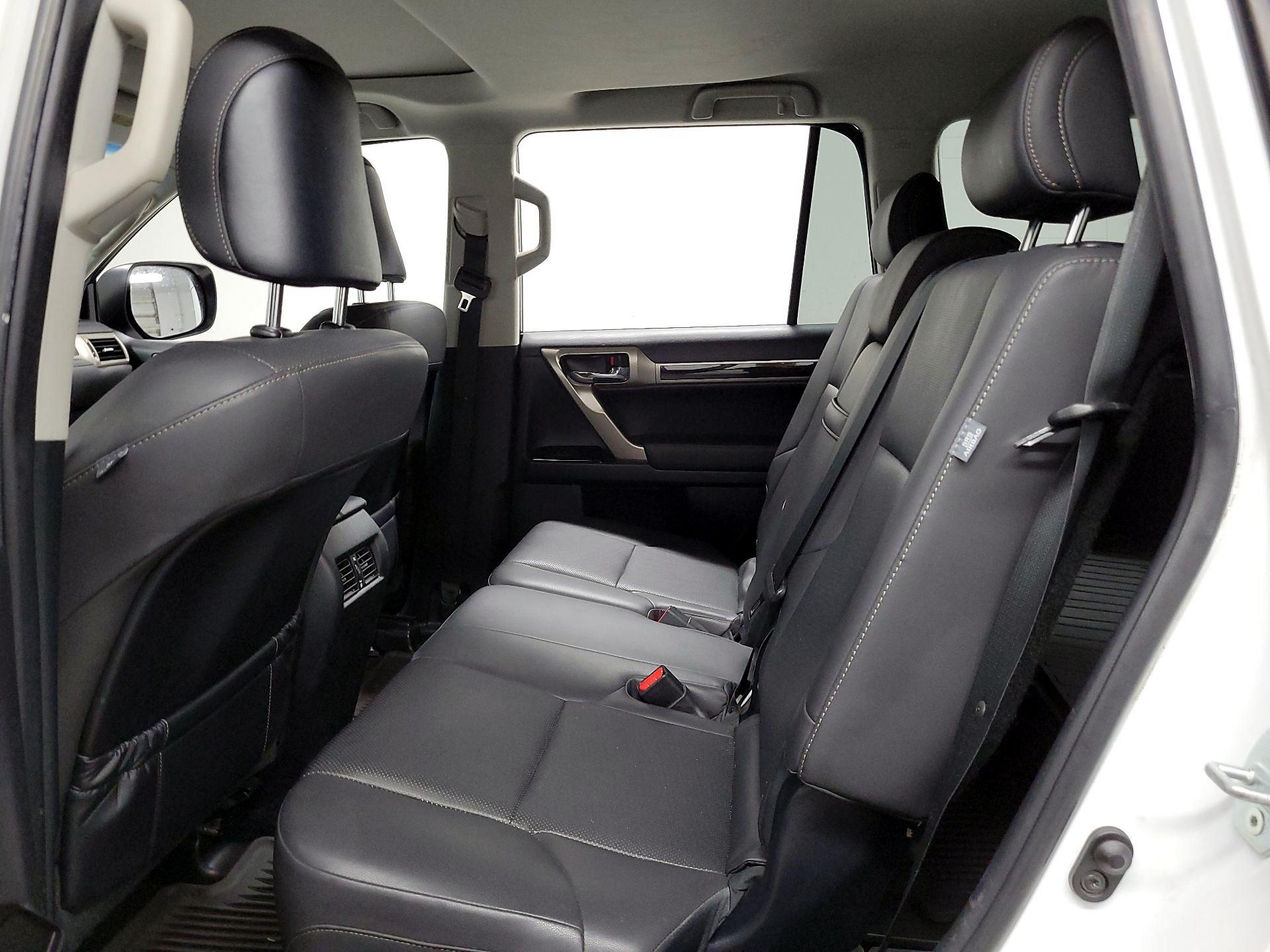 Thumbnail: 2015 Lexus GX - 15