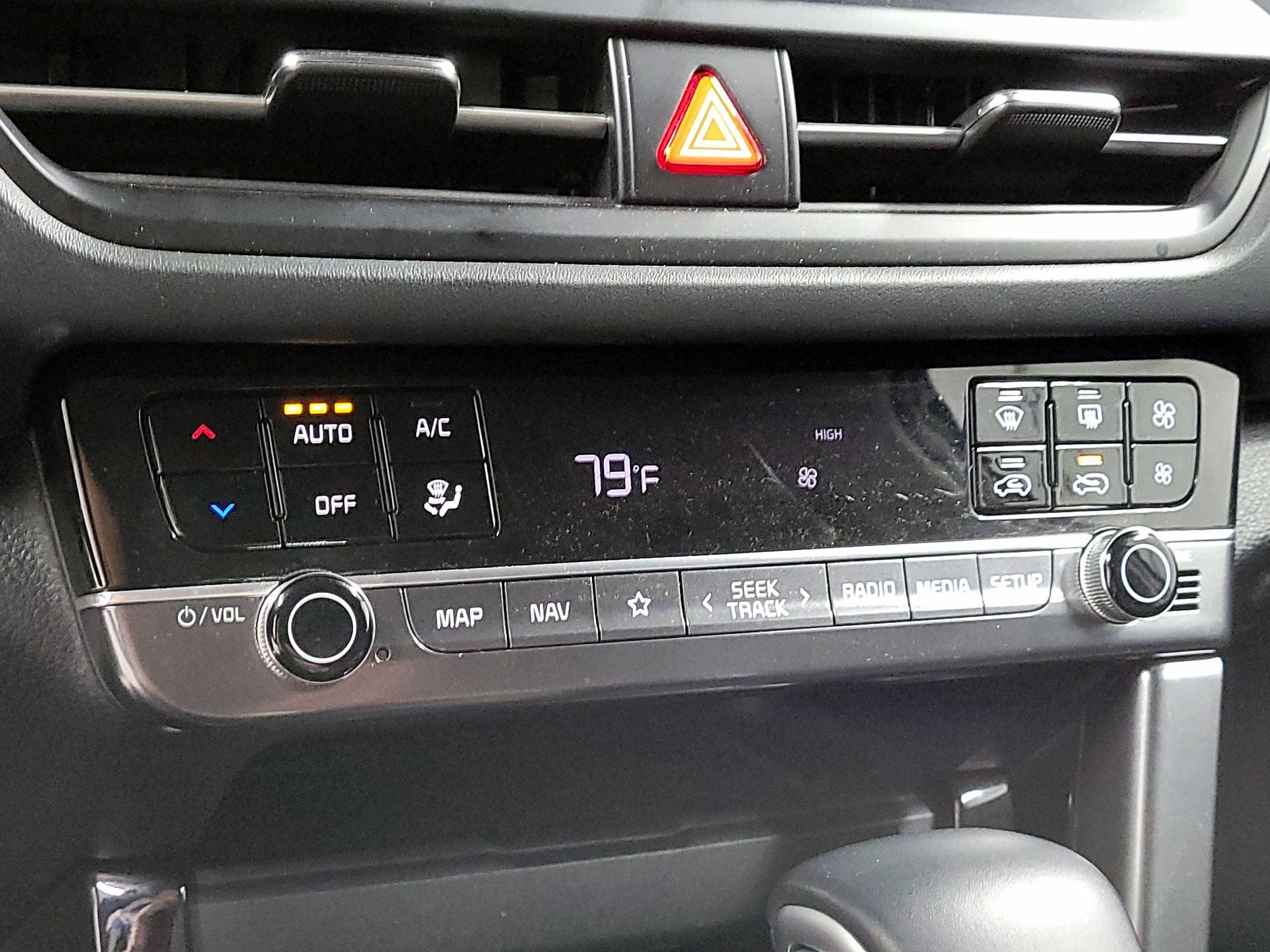 Thumbnail: 2024 Kia Seltos - 15