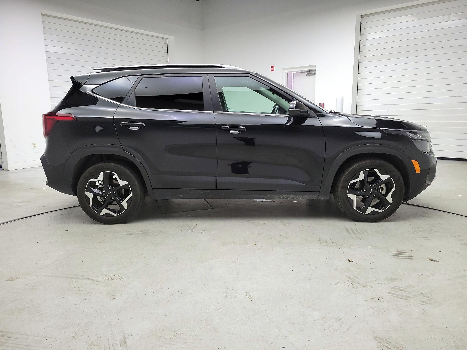 Thumbnail: 2024 Kia Seltos - 4