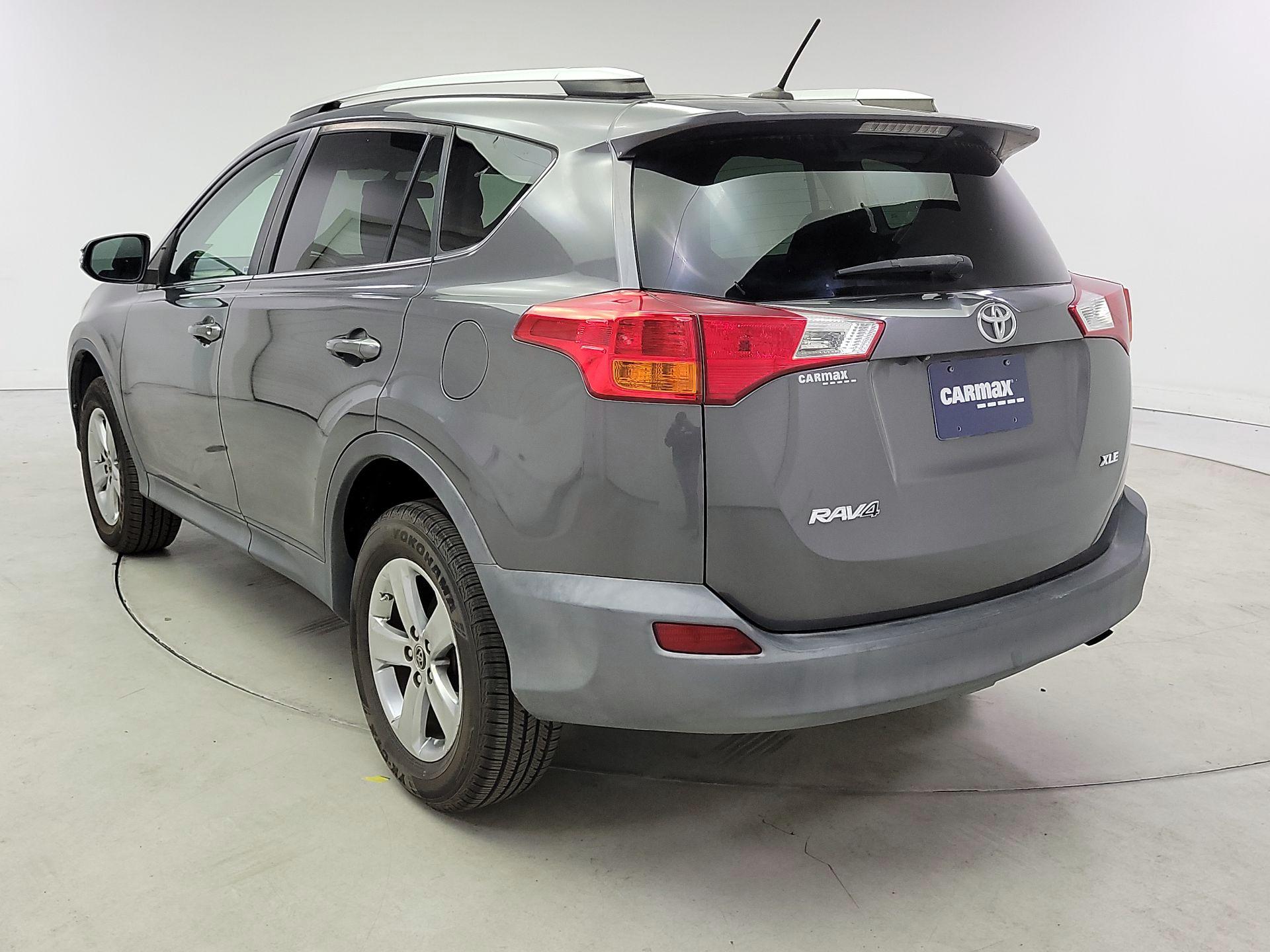 Thumbnail: 2015 Toyota RAV4 - 7