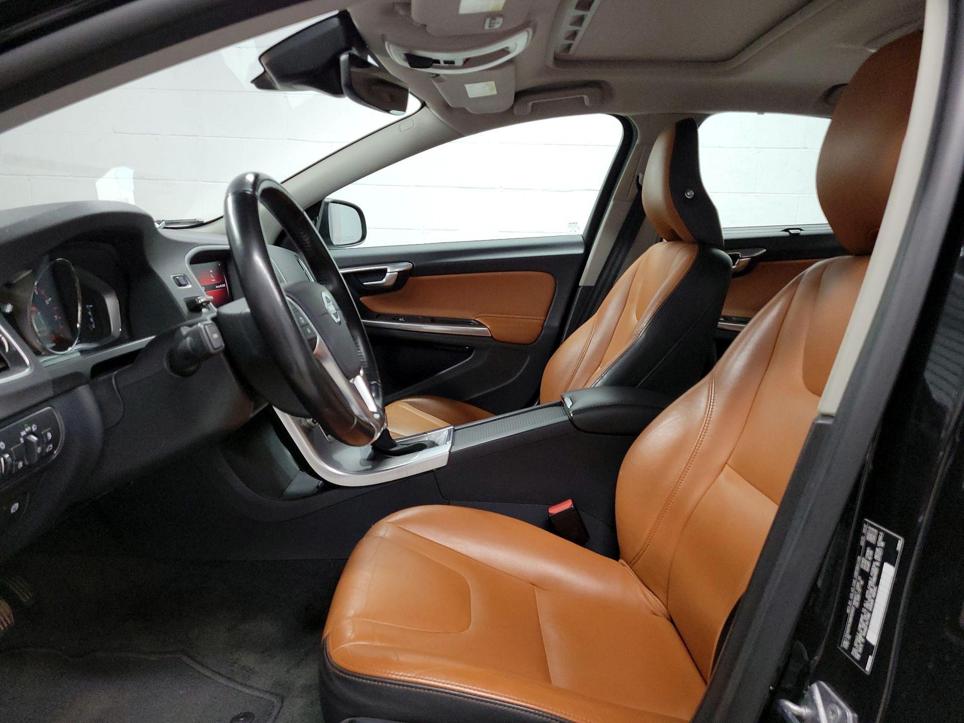 Thumbnail: 2017 Volvo S60 - 9