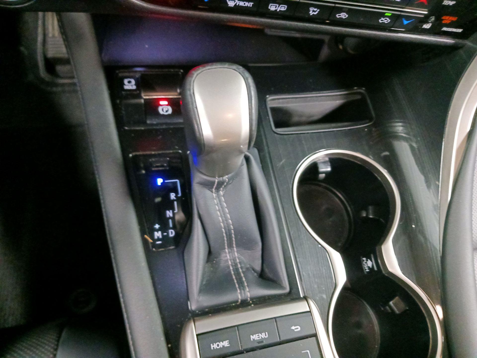 Thumbnail: 2021 Lexus RX - 15