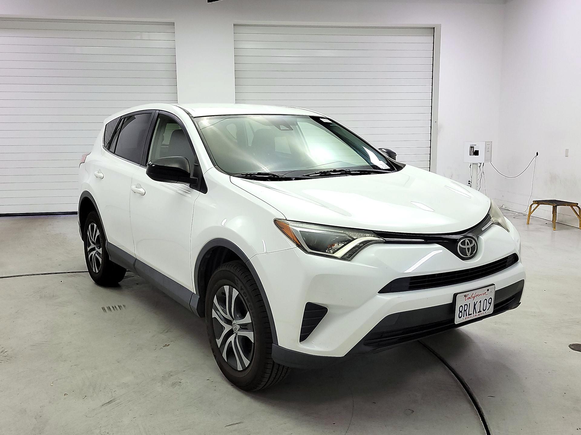 Thumbnail: 2017 Toyota RAV4 - 1