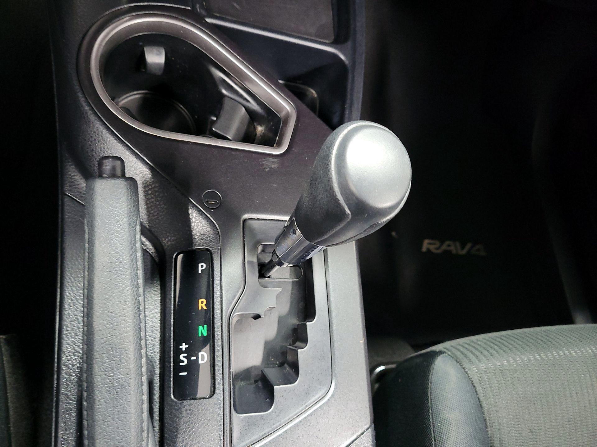 Thumbnail: 2017 Toyota RAV4 - 14