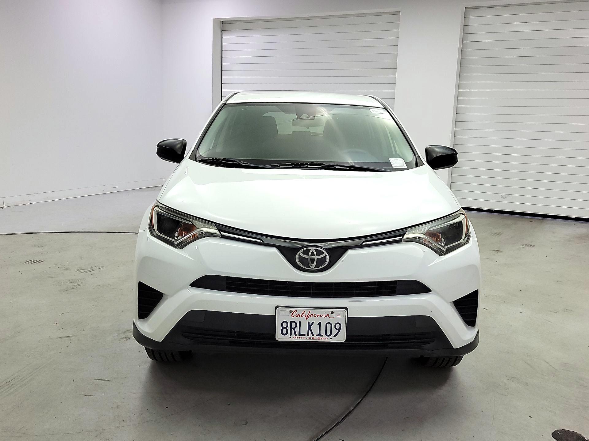 Thumbnail: 2017 Toyota RAV4 - 2