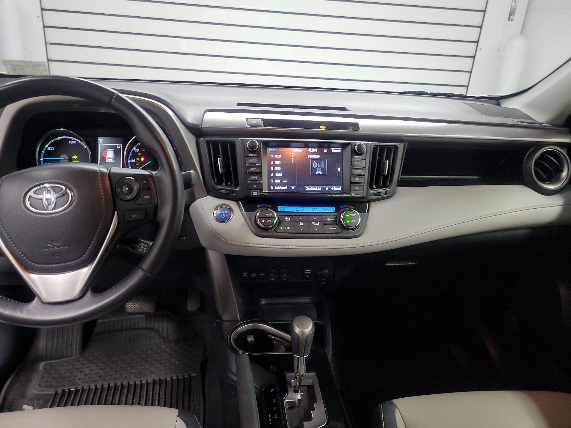 Thumbnail: 2016 Toyota RAV4 - 9