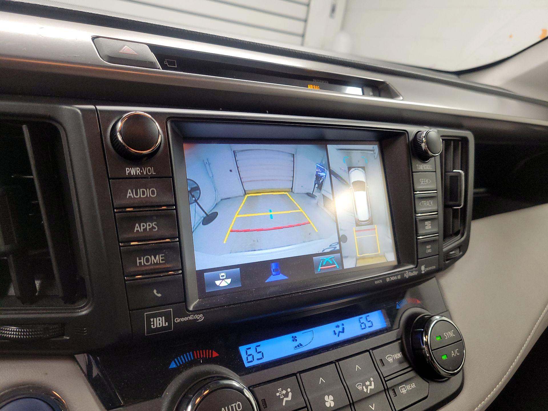 Thumbnail: 2016 Toyota RAV4 - 14