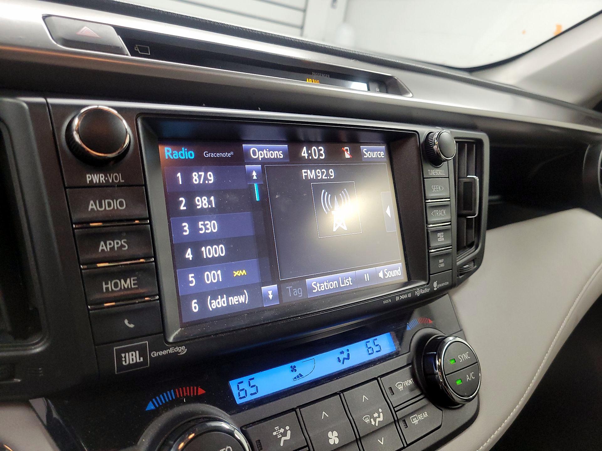 Thumbnail: 2016 Toyota RAV4 - 15