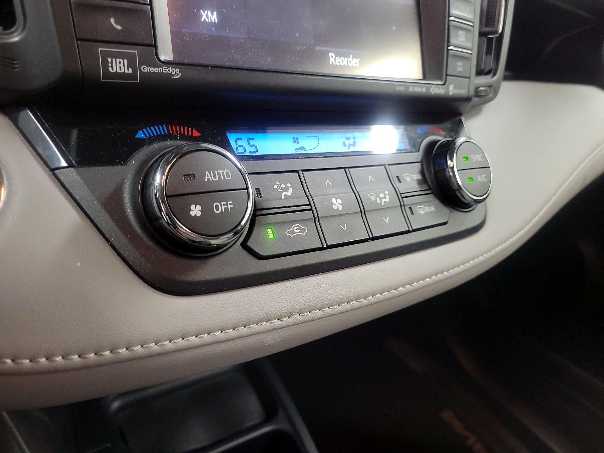 Thumbnail: 2016 Toyota RAV4 - 16