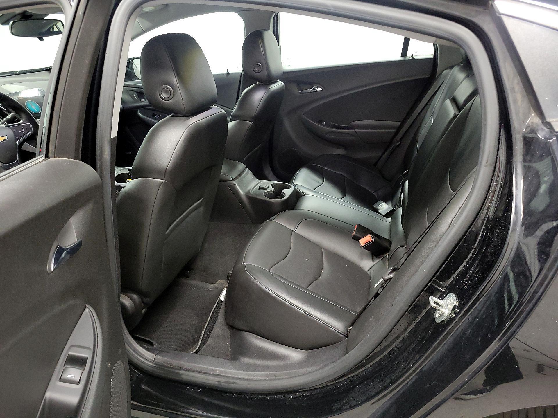 Thumbnail: 2018 Chevrolet Volt - 17