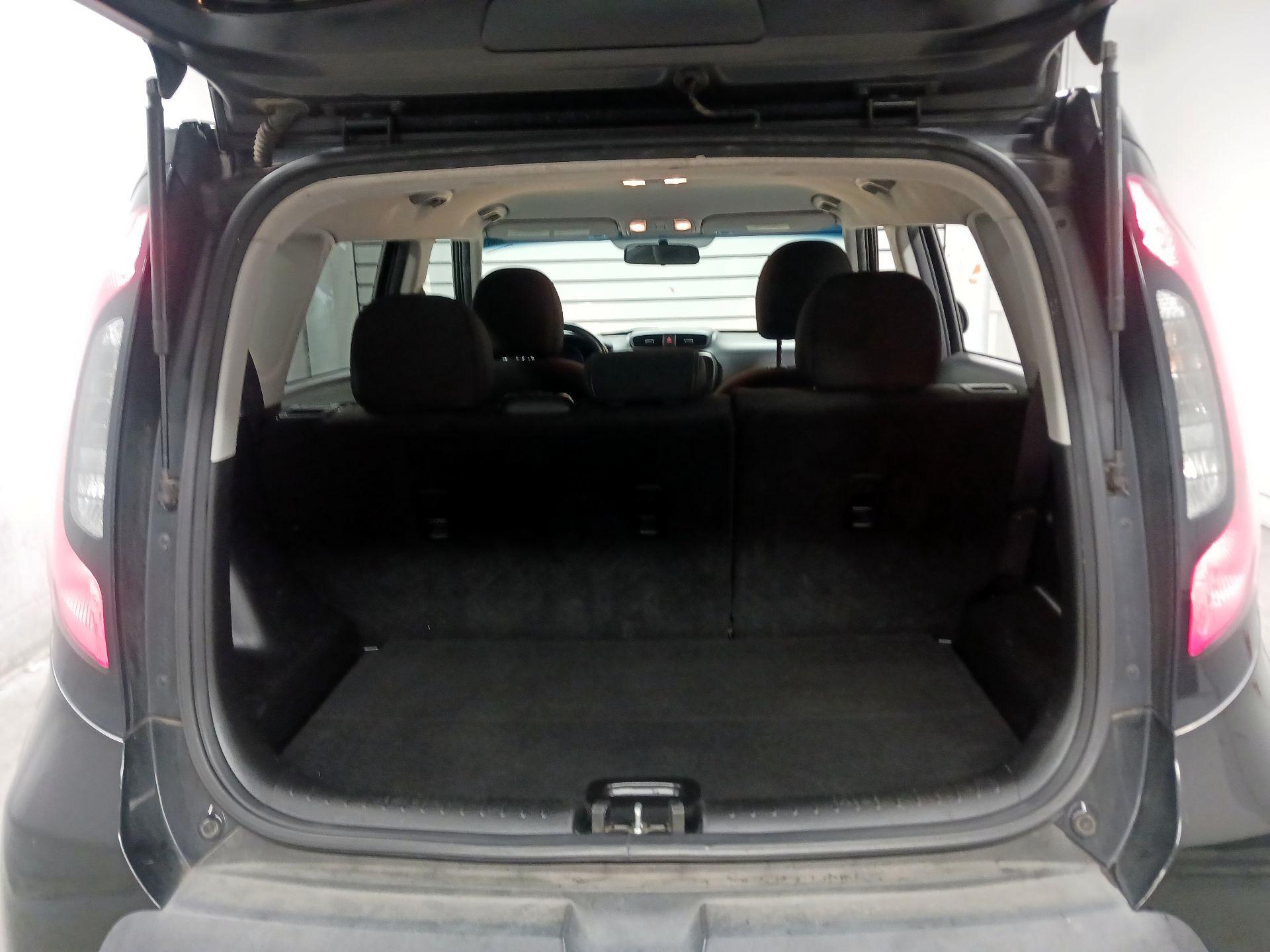 Thumbnail: 2016 Kia Soul - 17