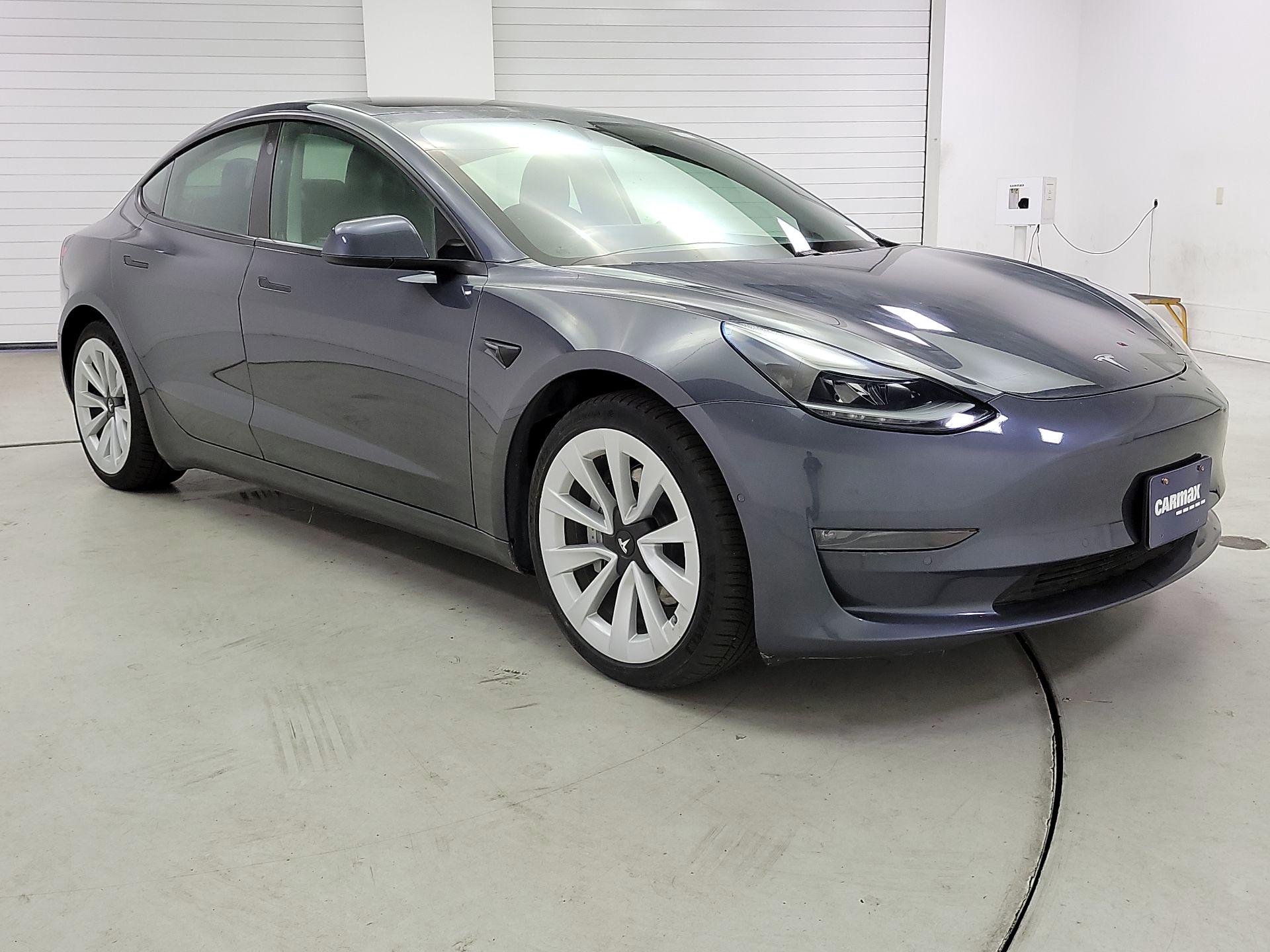 Thumbnail: 2021 Tesla Model 3 - 1