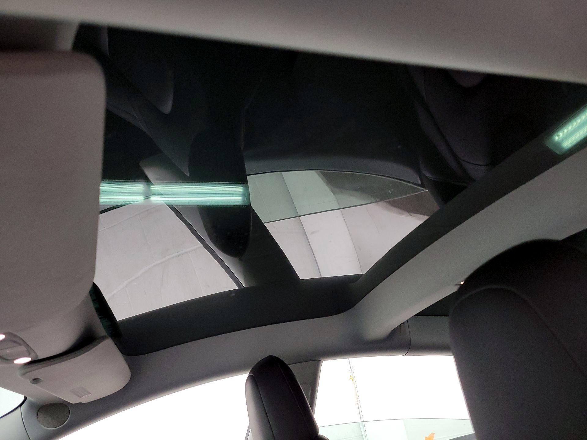 Thumbnail: 2021 Tesla Model 3 - 16