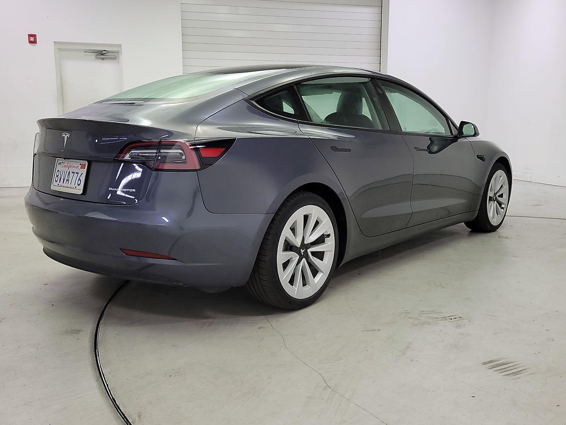 Thumbnail: 2021 Tesla Model 3 - 5