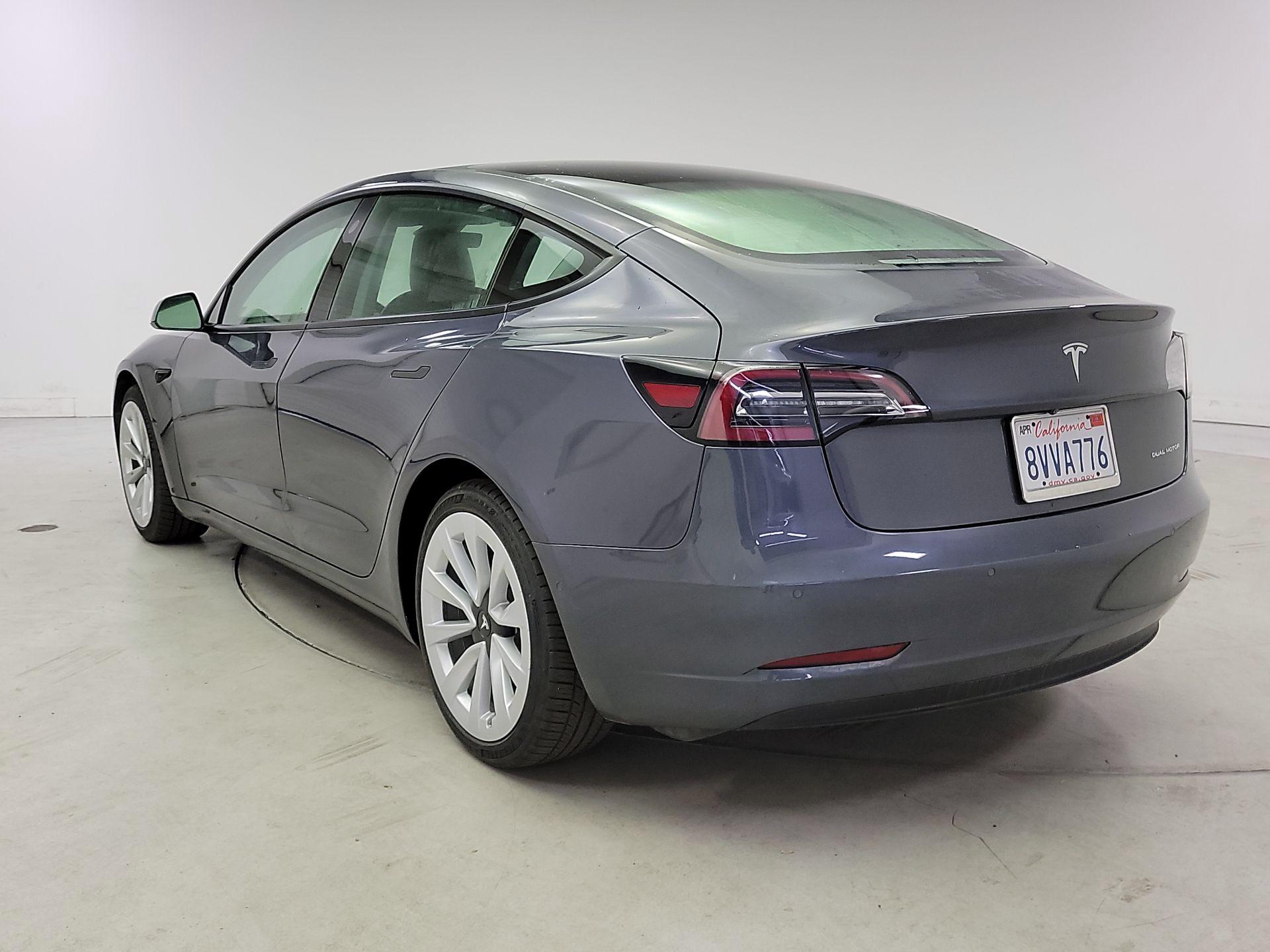 Thumbnail: 2021 Tesla Model 3 - 7