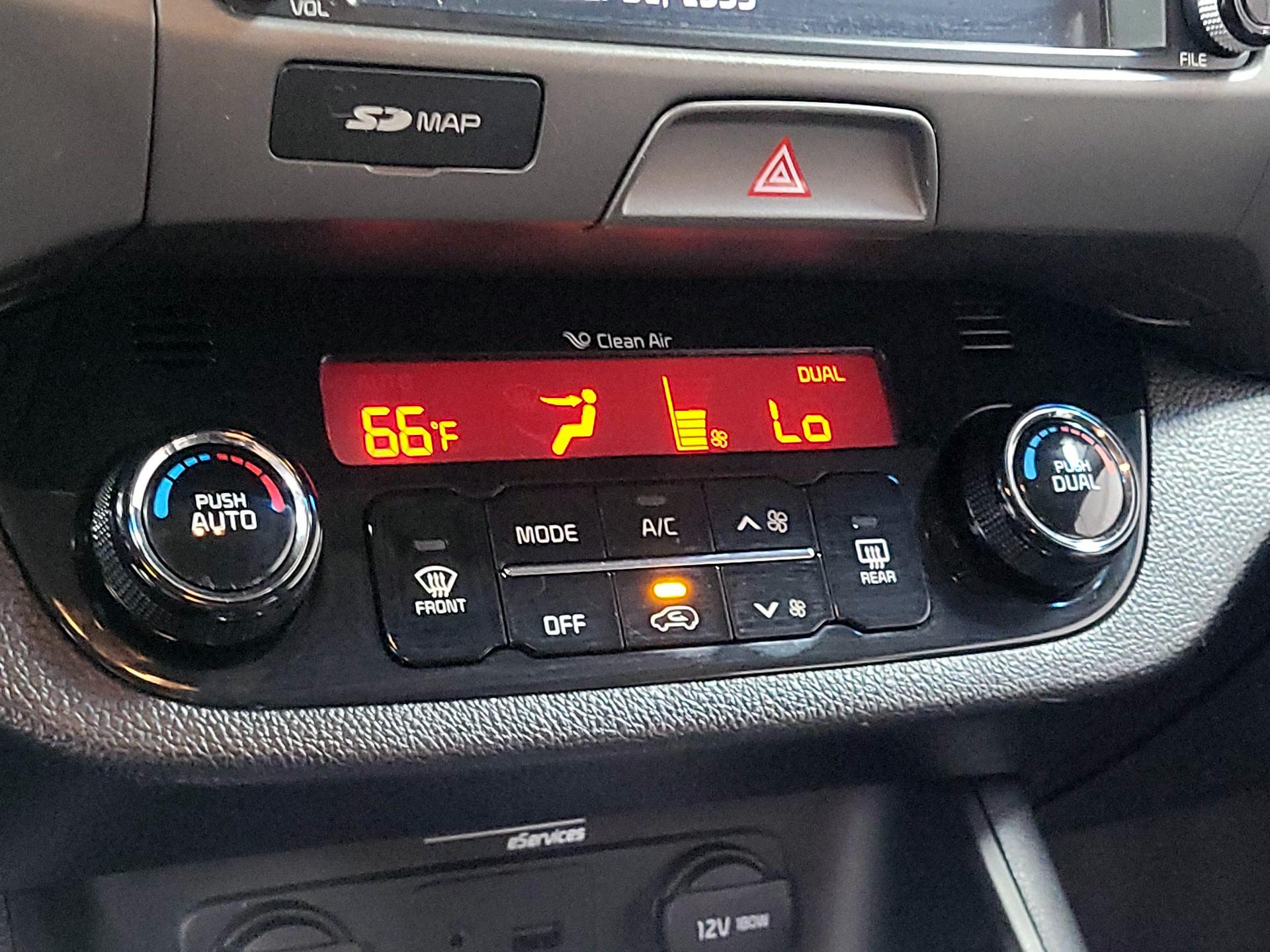 Thumbnail: 2014 Kia Sportage - 13