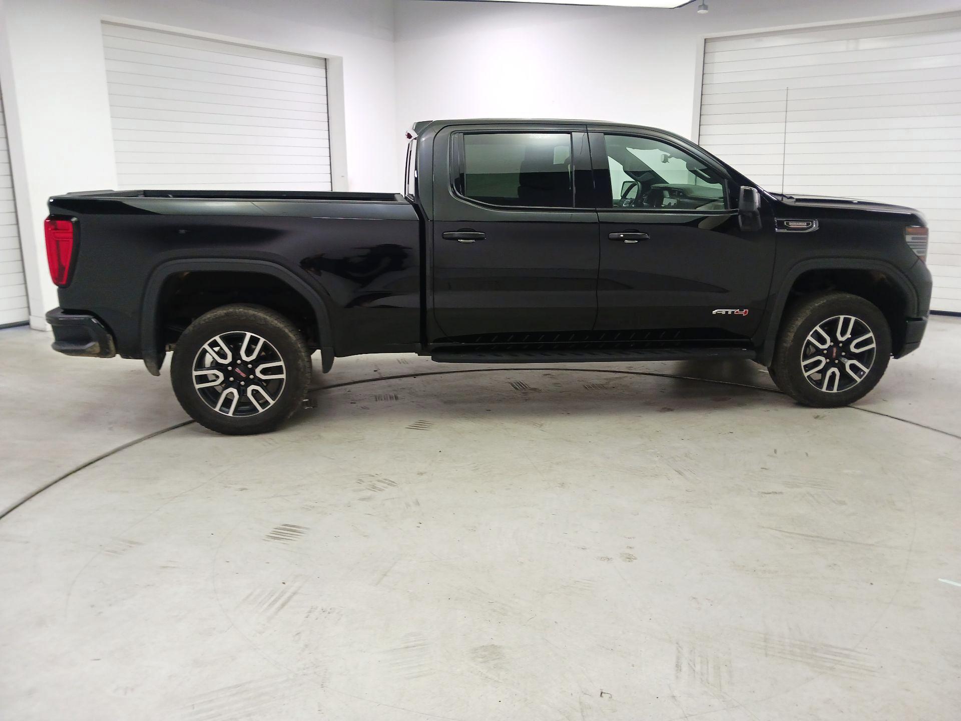 Thumbnail: 2025 GMC Sierra 1500 - 4