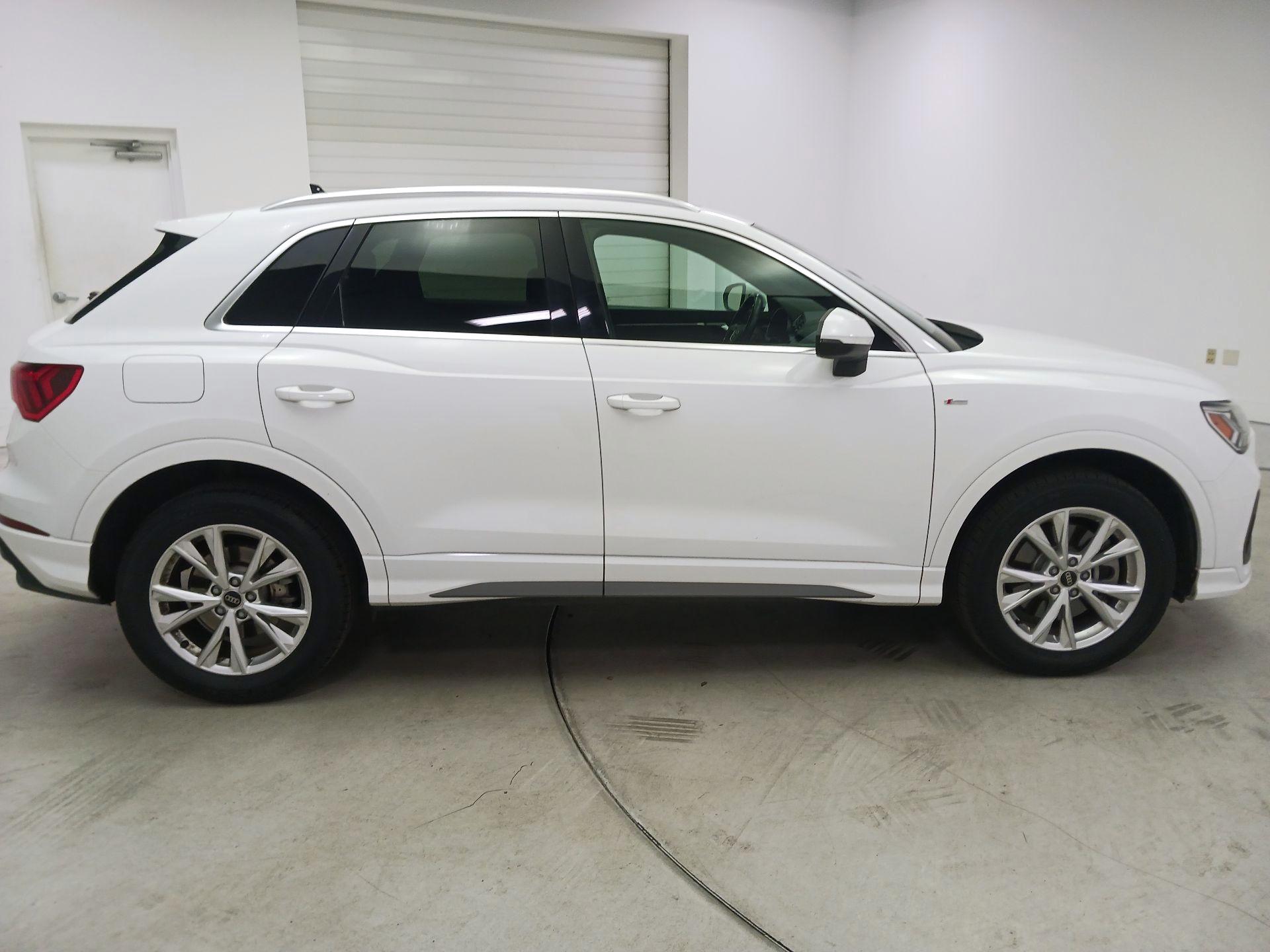 Thumbnail: 2024 Audi Q3 - 4