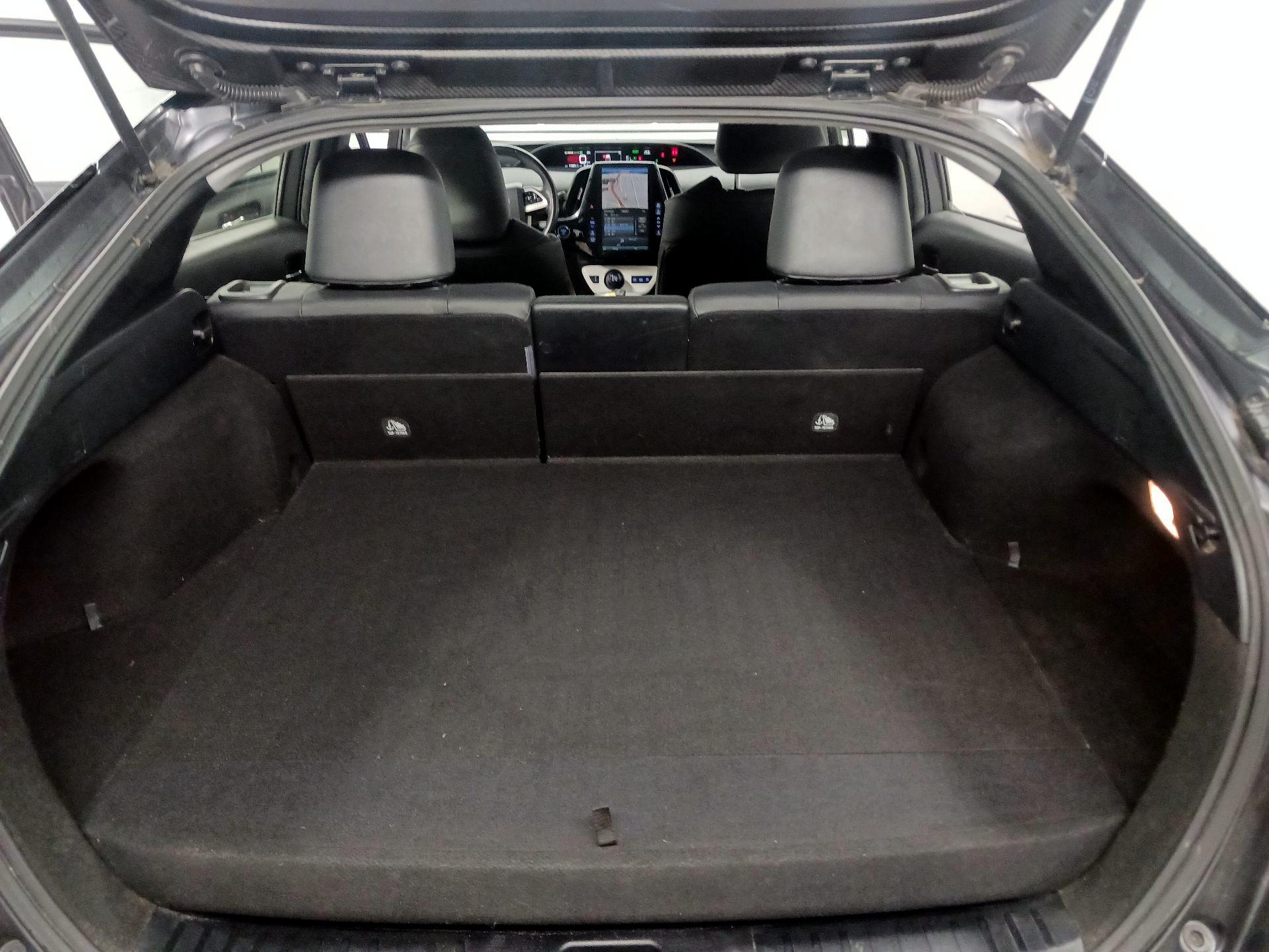 Thumbnail: 2018 Toyota Prius Prime - 19