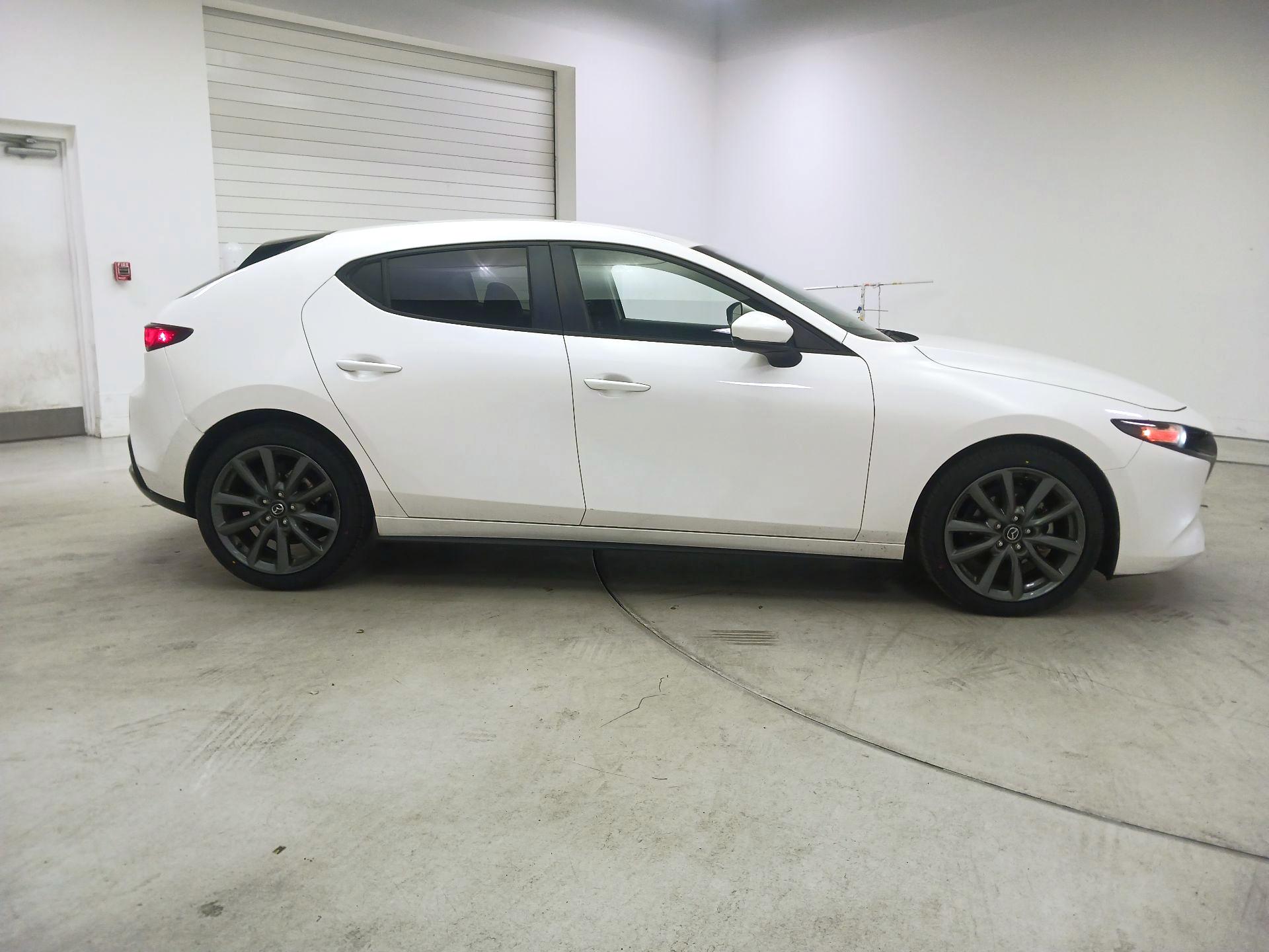 Thumbnail: 2021 Mazda Mazda3 - 4