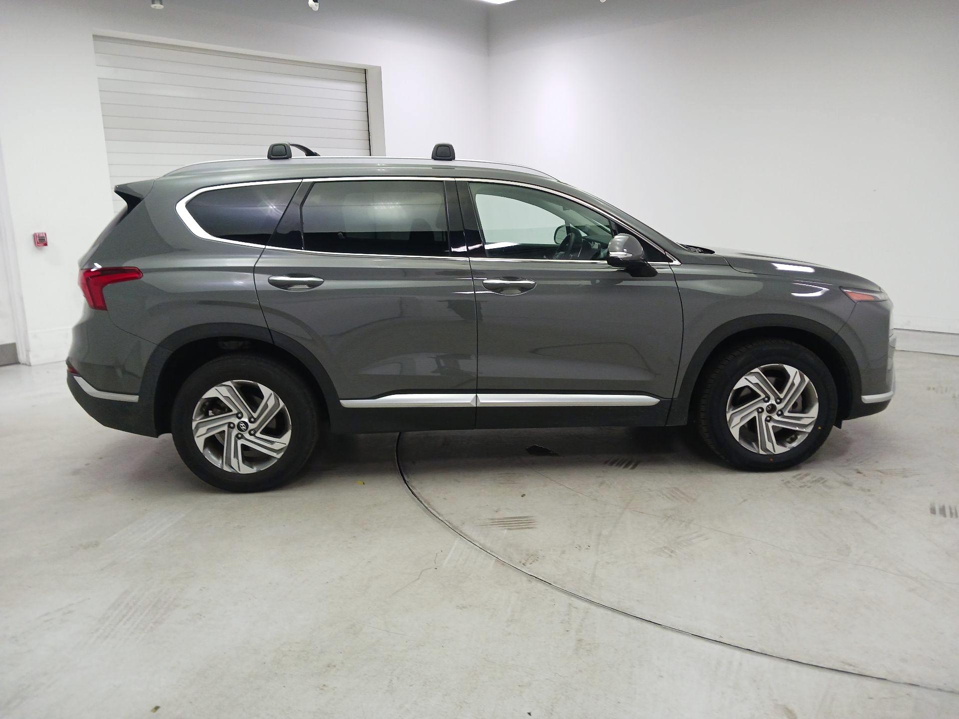 Thumbnail: 2022 Hyundai Santa Fe - 4