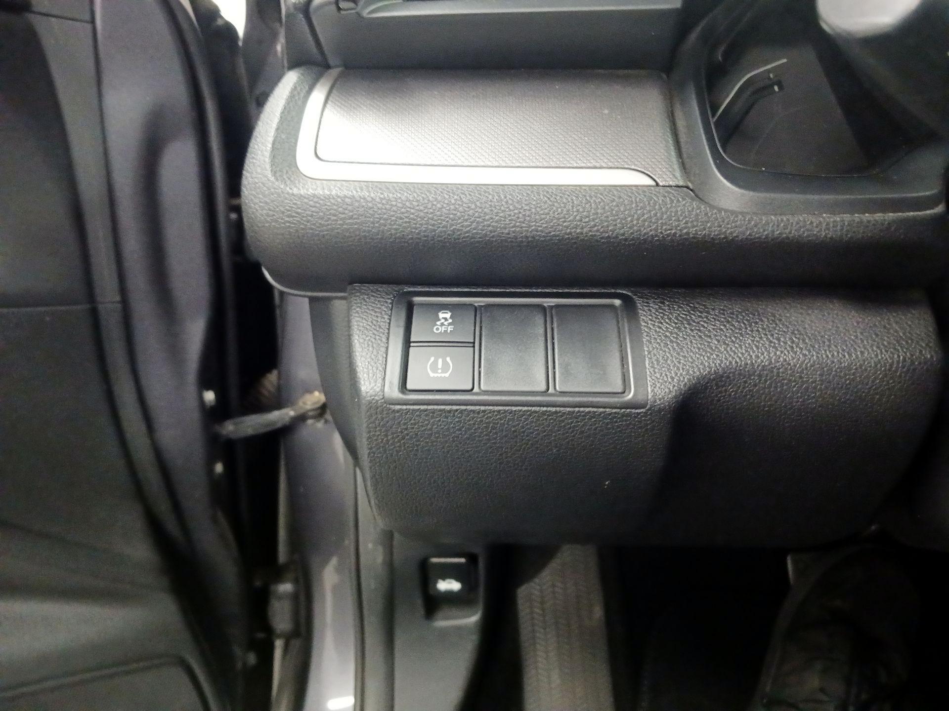 Thumbnail: 2018 Honda Civic - 11