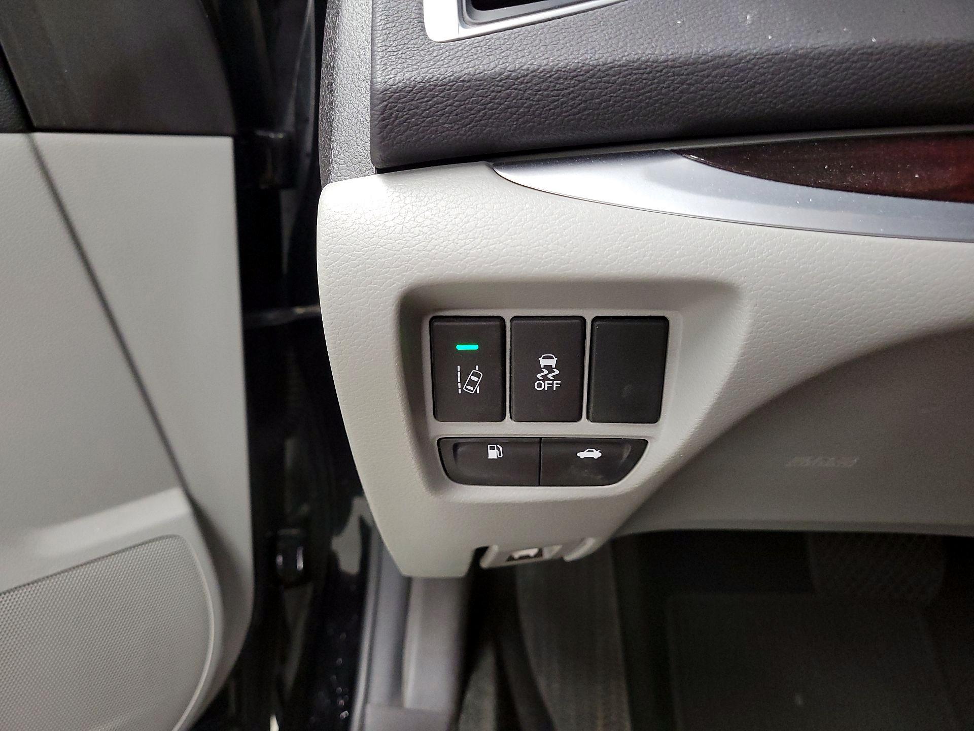 Thumbnail: 2016 Acura TLX - 11