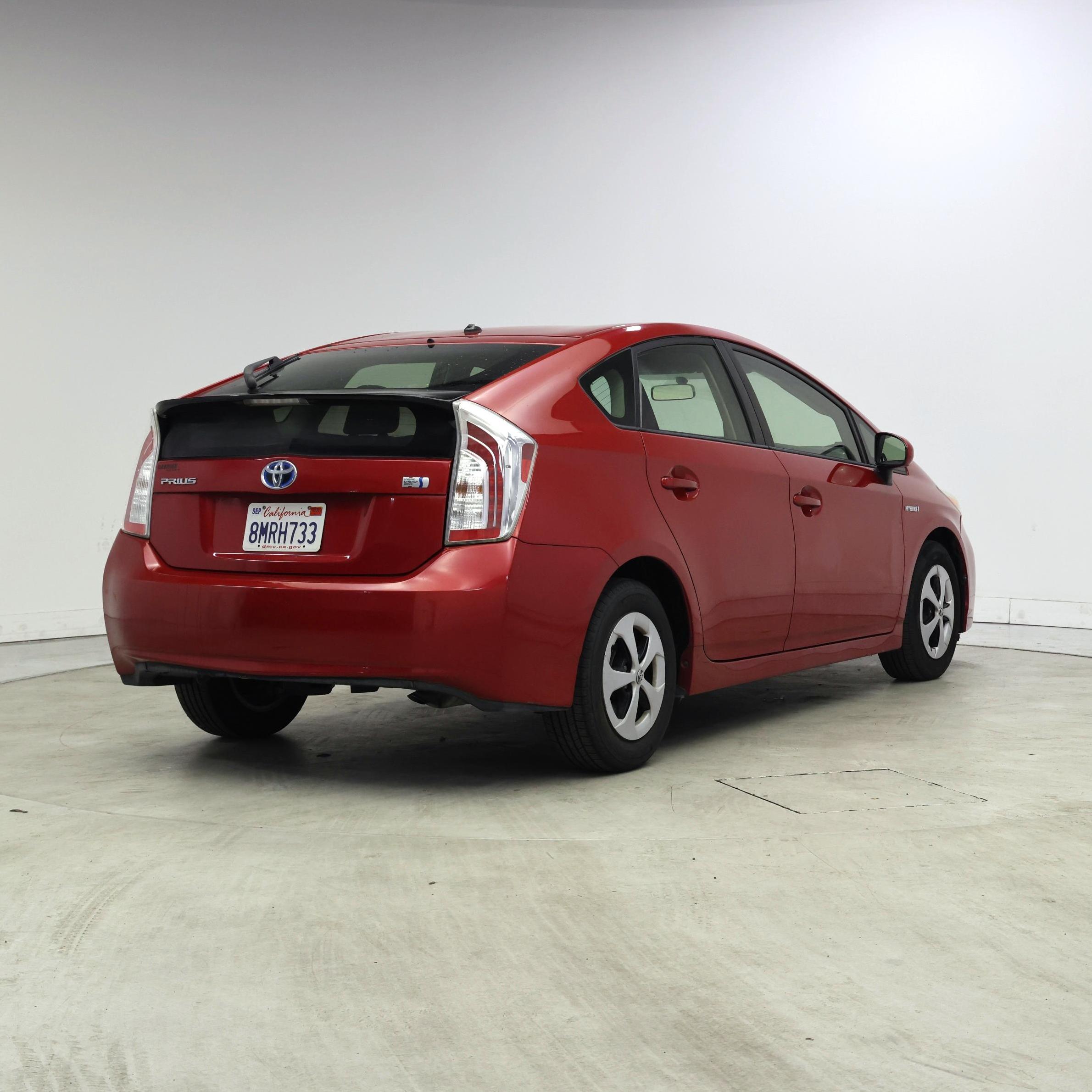 Thumbnail: 2014 Toyota Prius - 8