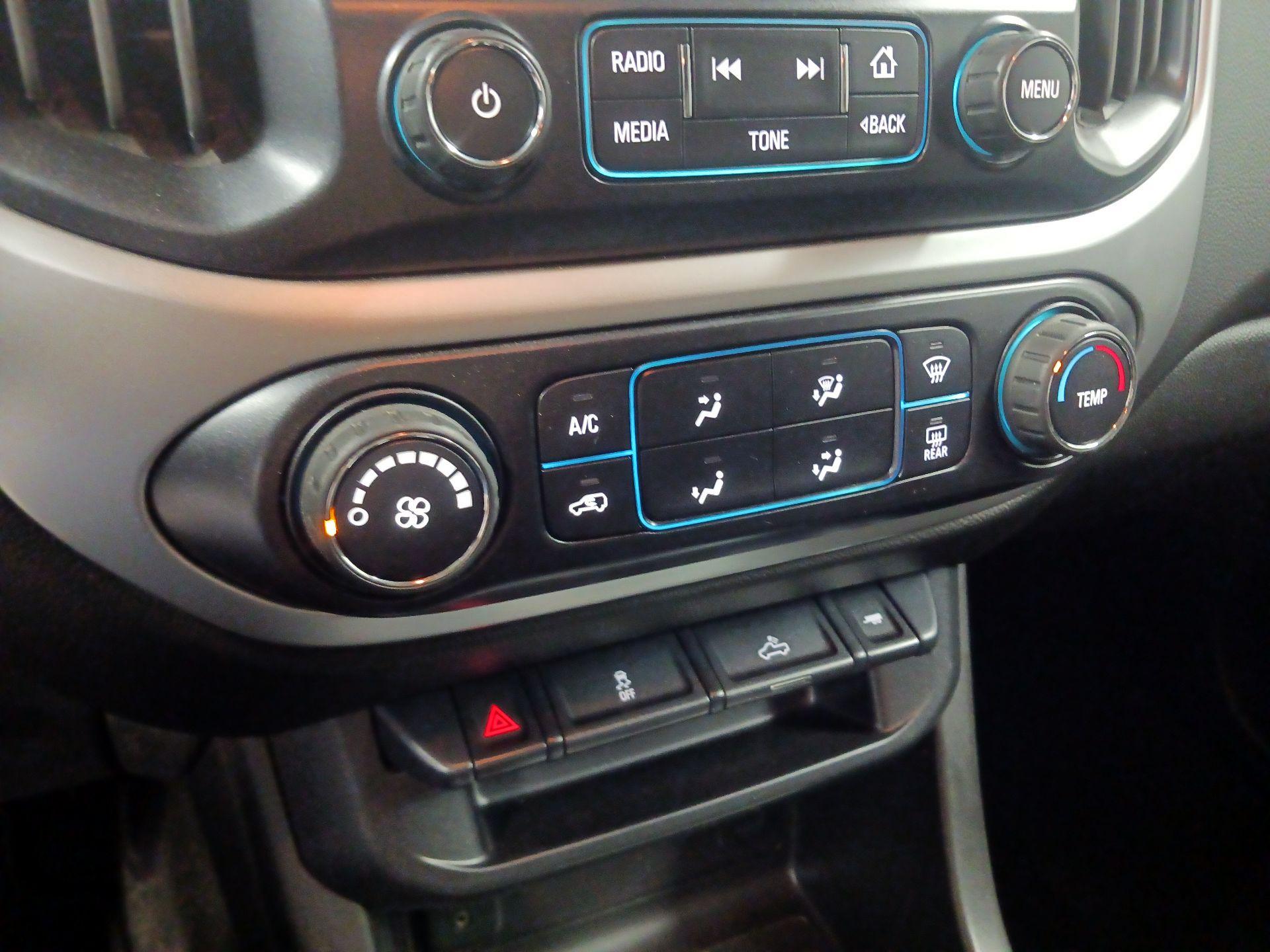 Thumbnail: 2015 Chevrolet Colorado - 14